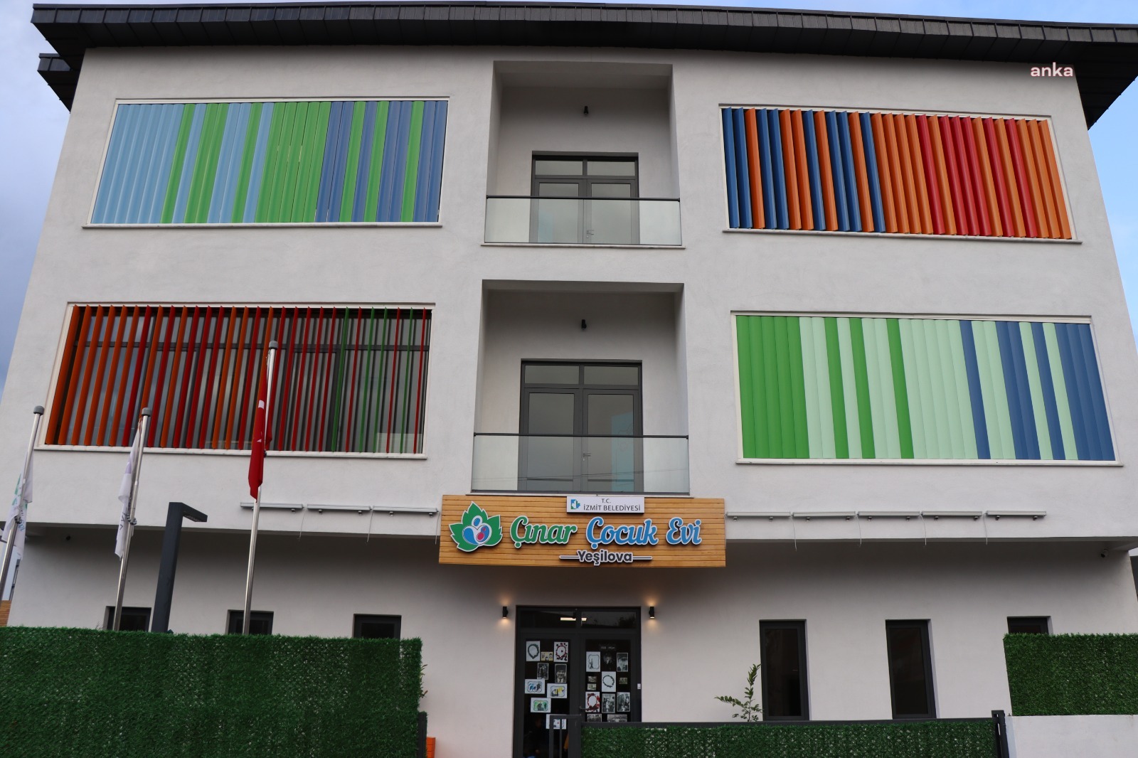 İZMİT’TE ÇINAR ÇOCUK EVİ’NDEN FAYDALANACAK AİLELER KURAYLA BELİRLENECEK