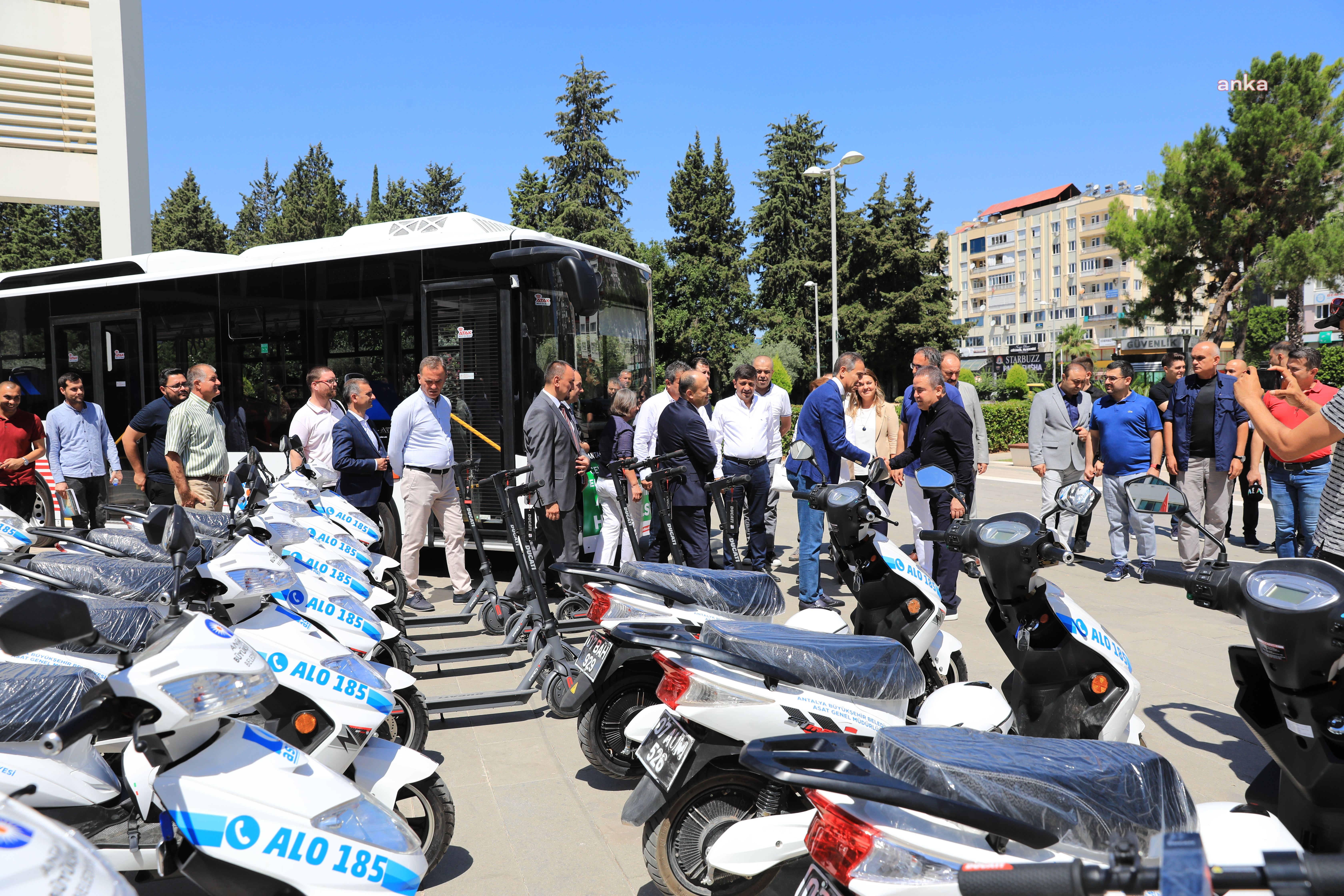 ANTALYA BÜYÜKŞEHİR BELEDİYESİ, ELEKTRİKLİ ARAÇ FİLOSUNU GENİŞLETTİ