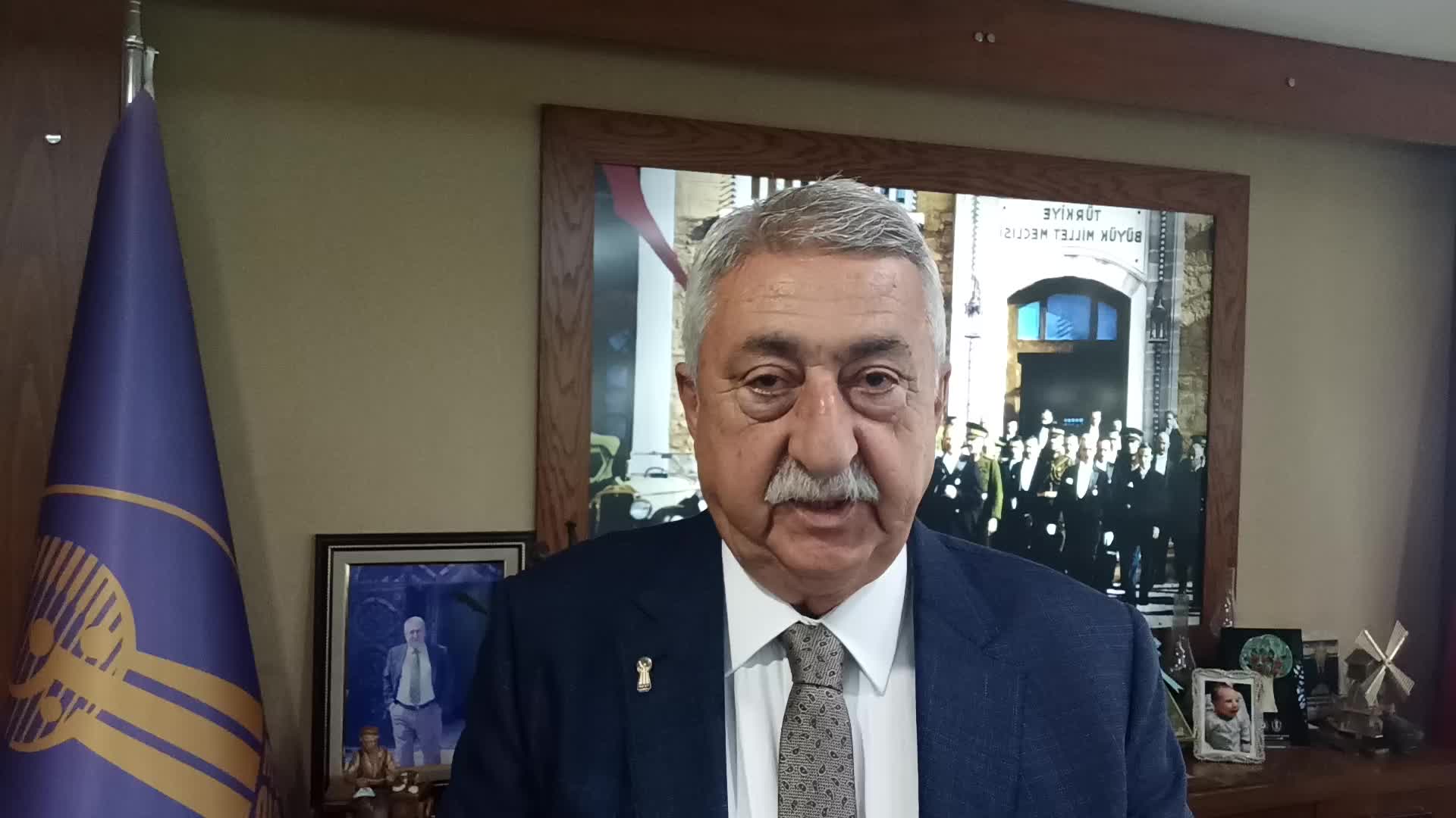 TESK BAŞKANI PALANDÖKEN'DEN BAYRAM UYARISI: "İNSAN SAĞLIĞINA ZARAR VERECEK MERDİVEN ALTI ÜRETİMLERE DİKKAT EDİLMELİ"