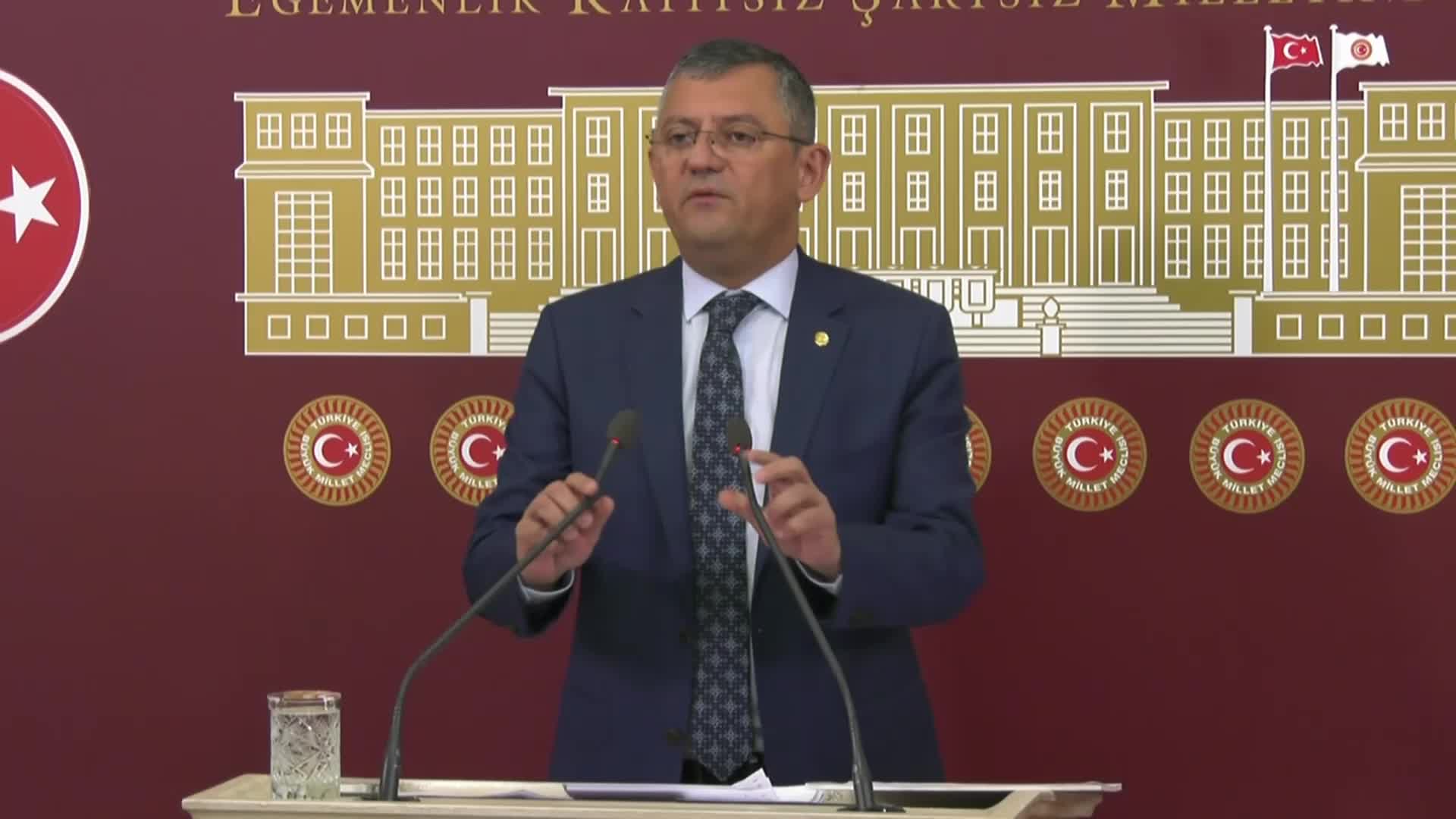 ÖZEL: “BEŞLİ ÇETECİKLER’ REİS DEĞİŞTİRMEK İSTİYOR. BİZDE REİS OLMAYACAK. BİZİM KAPIYI ÇALMASINLAR, KAPALIYIZ. BİZİ KİMSE TAYYİP ERDOĞAN İLE KARIŞTIRMASIN”