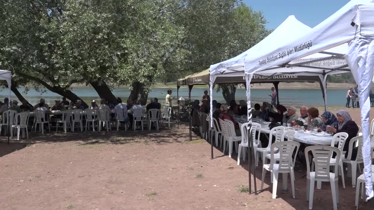 TEPEBAŞI BELEDİYE BAŞKANI ATAÇ: "BÜYÜKLERİMİZİN HAKKI HİÇBİR ZAMAN ÖDENMEZ"