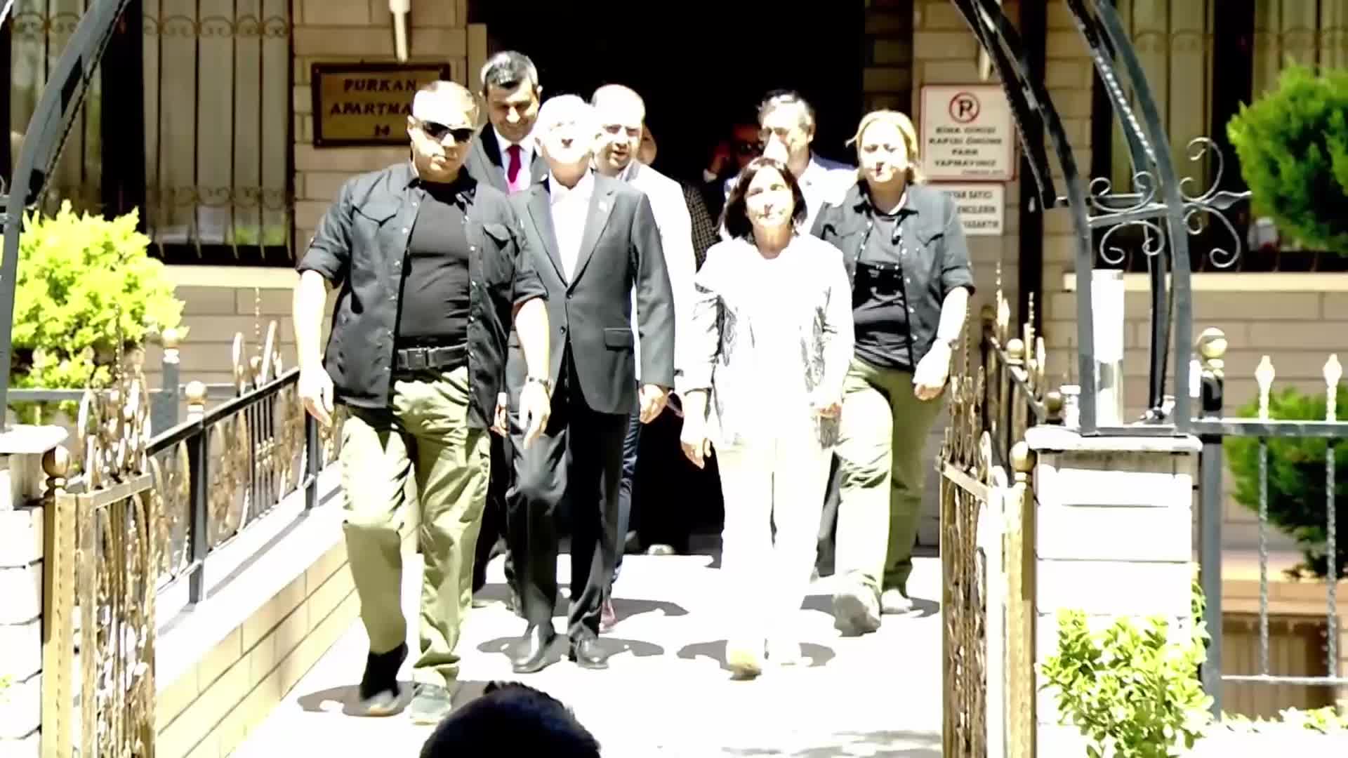 KILIÇDAROĞLU: “DEVLETİN YAPILAN BU HAKSIZLIKLAR DOLAYISIYLA, HAKSIZLIĞA UĞRAYANLARLA HELALLEŞMESİ LAZIM”