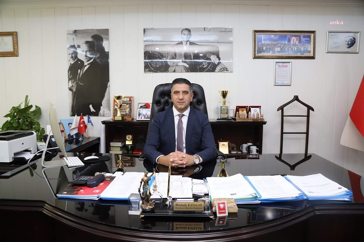 MENDERES BELEDİYE BAŞKANI KAYALAR: "GÖREVDEN UZAKLAŞTIRILMA GEREKÇEMİ BİLMİYORUM"