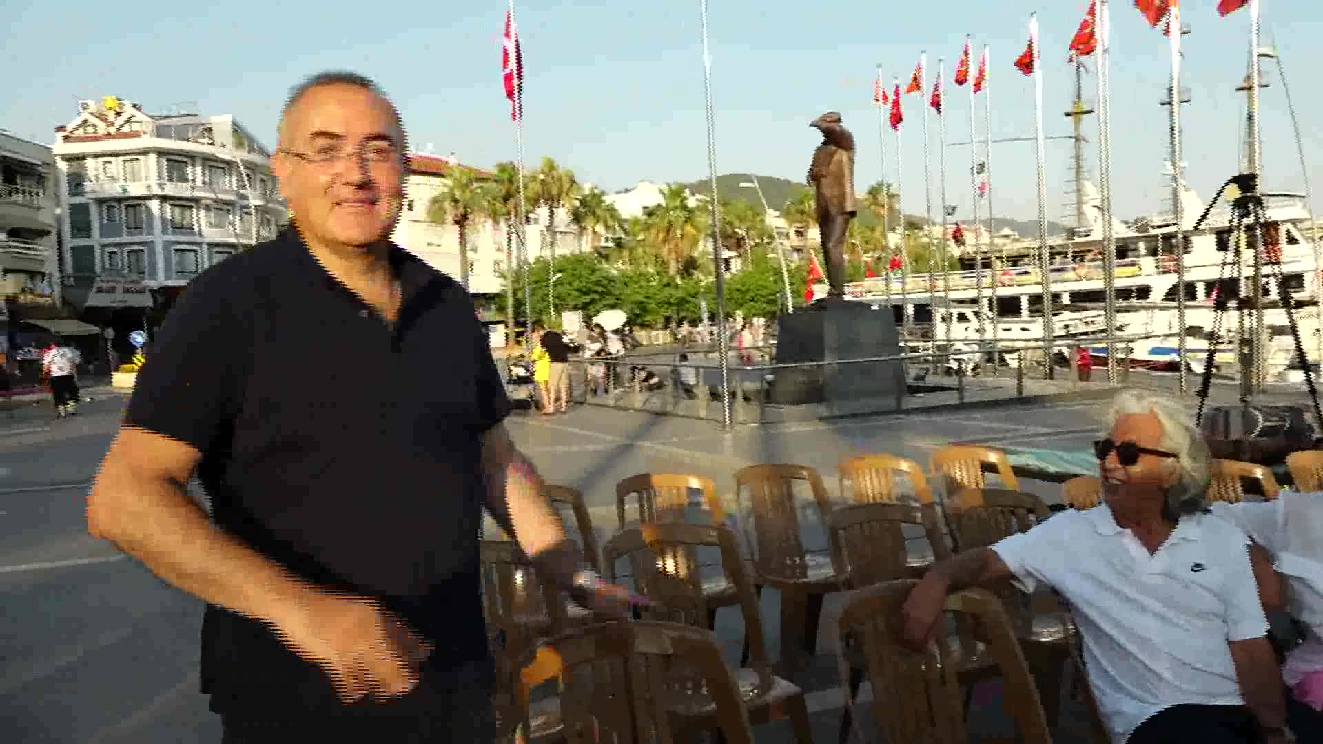 SUNAY AKIN, MARMARİS’TE