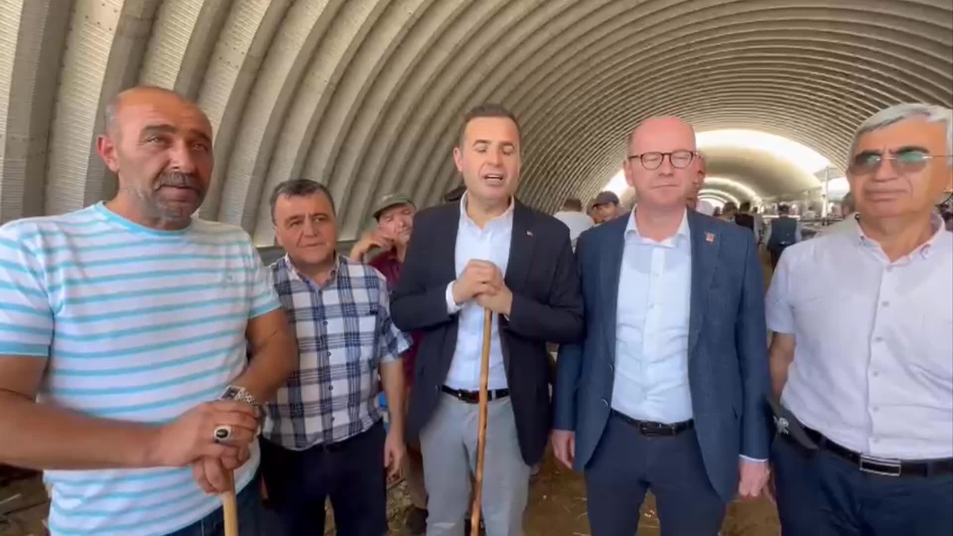 BALIKESİRLİ BESİCİ: BAZI ŞEYLERİN DEĞİŞMESİ LAZIM ARTIK. PADİŞAHLIK SİSTEMİ DEĞİL BU