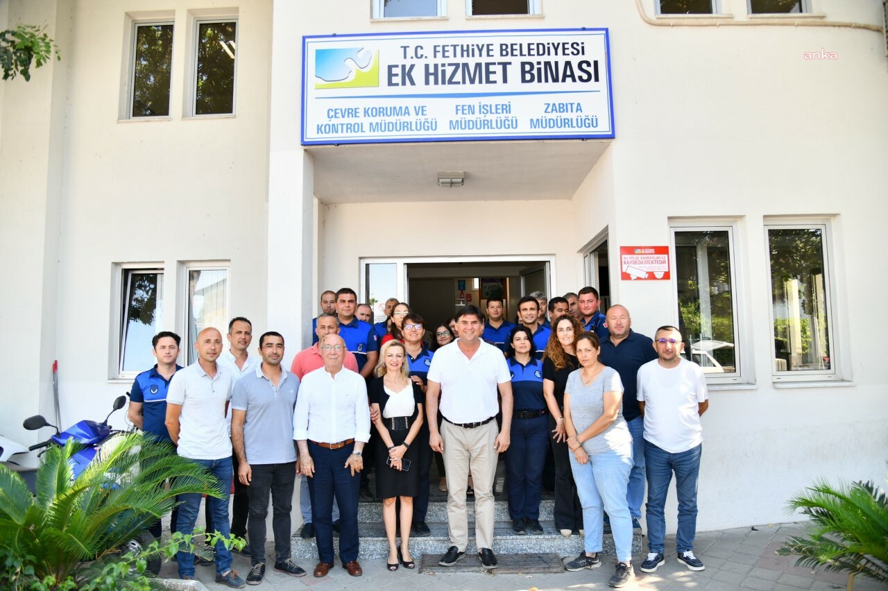 FETHİYE BELEDİYE BAŞKANI KARACA, PERSONELLE BAYRAMLAŞTI