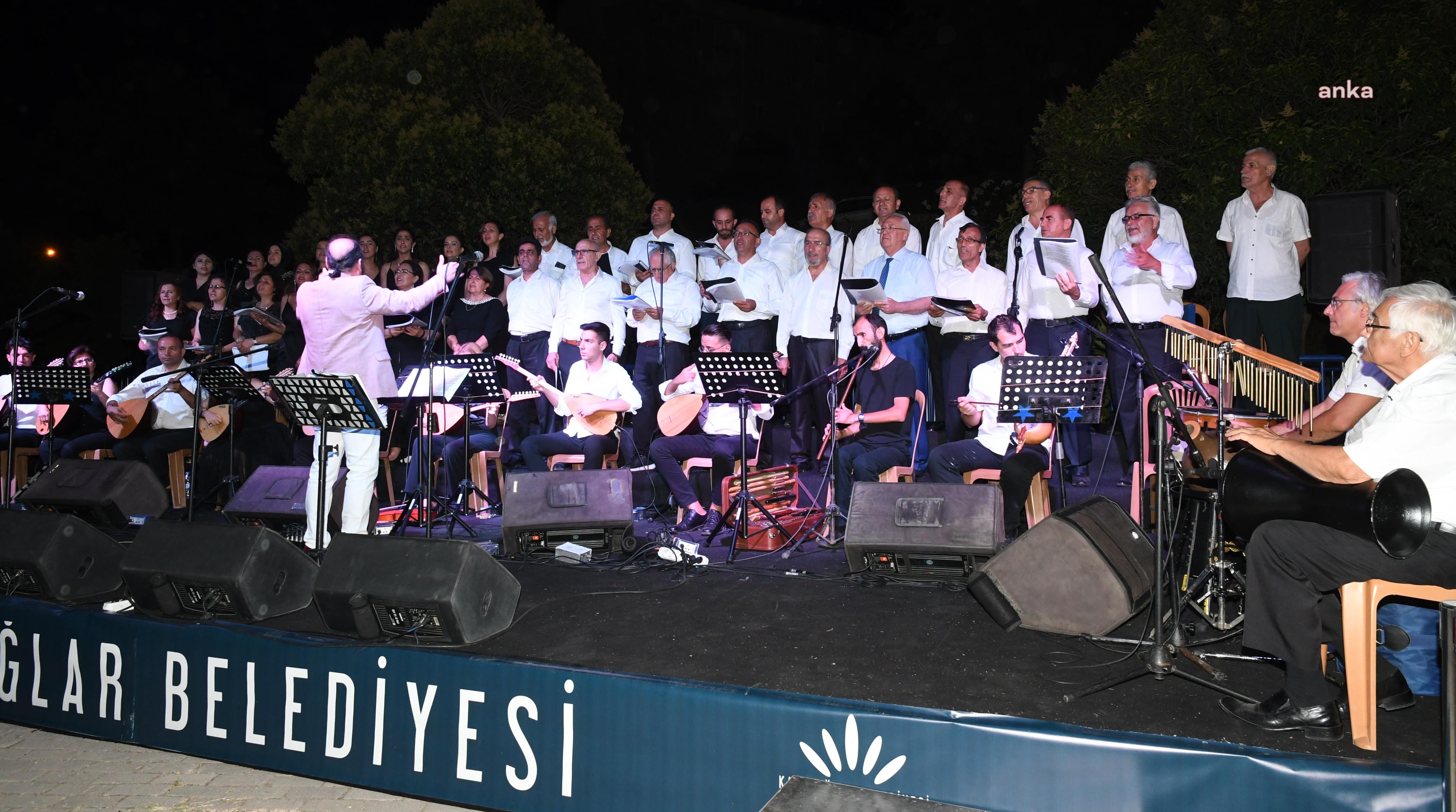 KARABAĞLAR BELEDİYESİ TÜRK HALK MÜZİĞİ KOROSU'NDAN YAZ KONSERİ