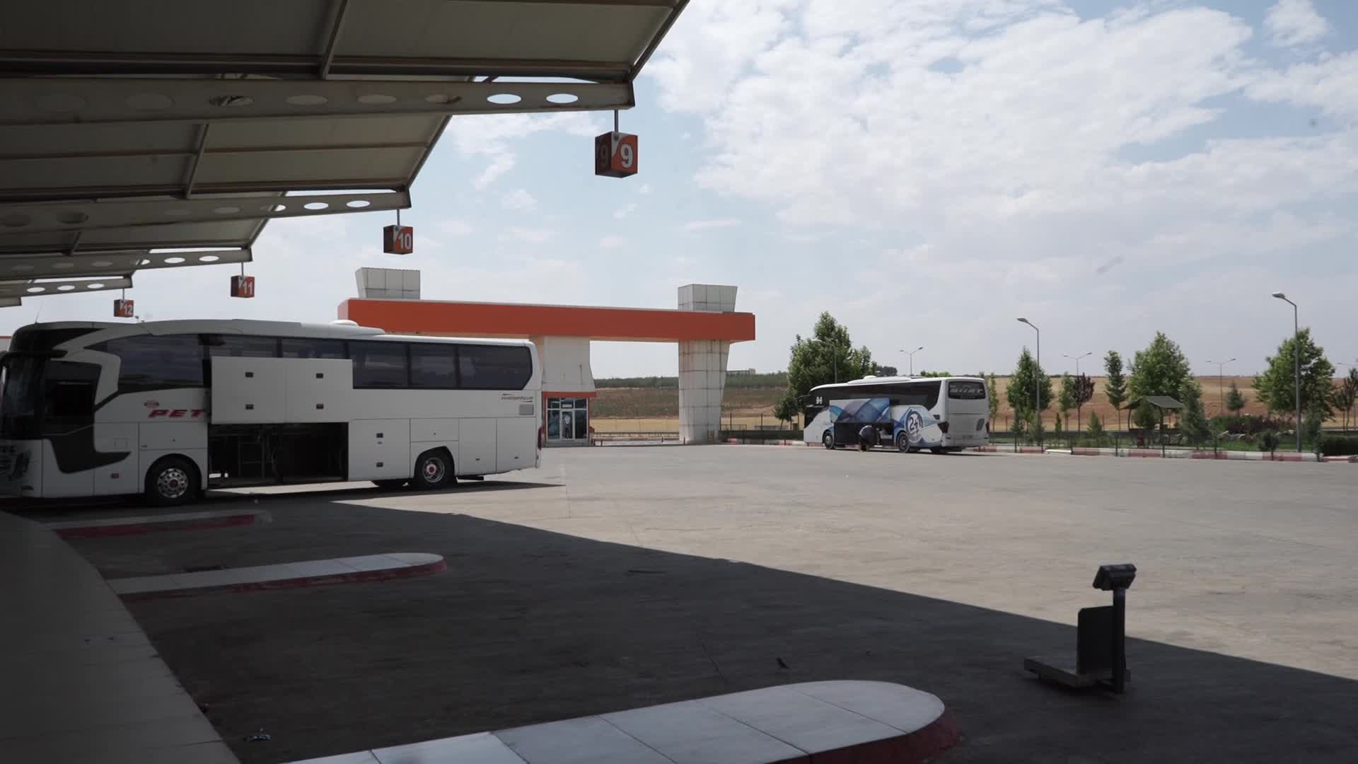 SİİRT'TE OTOBÜS FİRMASI YETKİLİSİ: "NE HAREKETLİLİK VAR NE İŞ VAR NE GÜÇ VAR. BİR MAZOTA ÇALIŞIYORUZ”