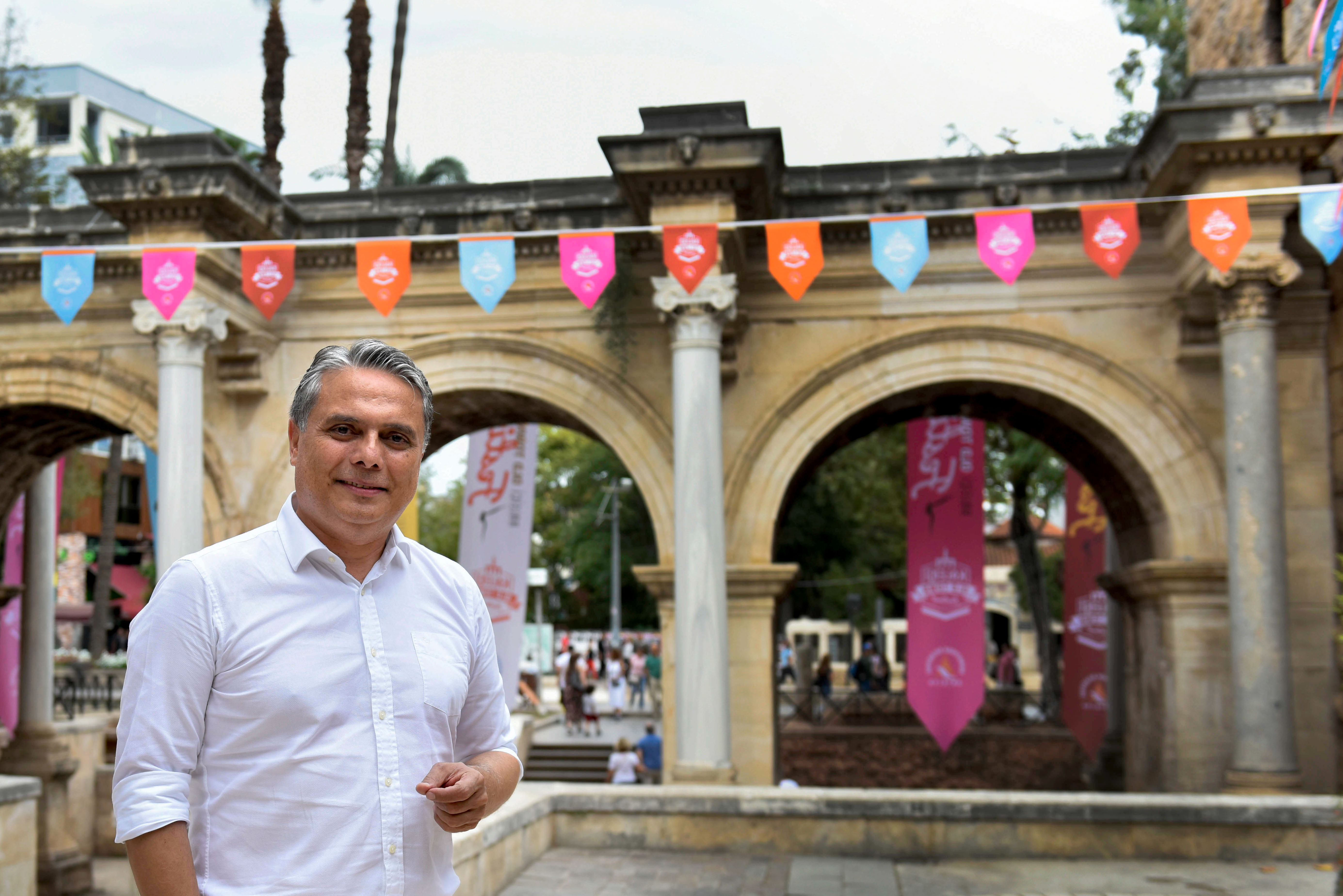 MURATPAŞA'DA "KALEİÇİ MÜZİK YARIŞMASI" İÇİN GERİ SAYIM BAŞLADI