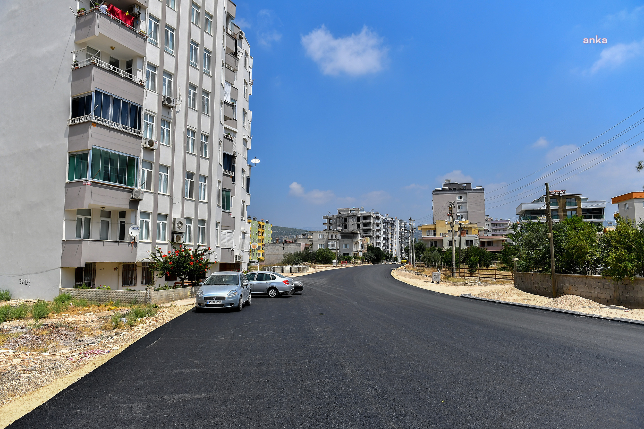 MERSİN BÜYÜKŞEHİR, SİLİFKE’YE SICAK ASFALT ÇALIŞMASI YAPTI