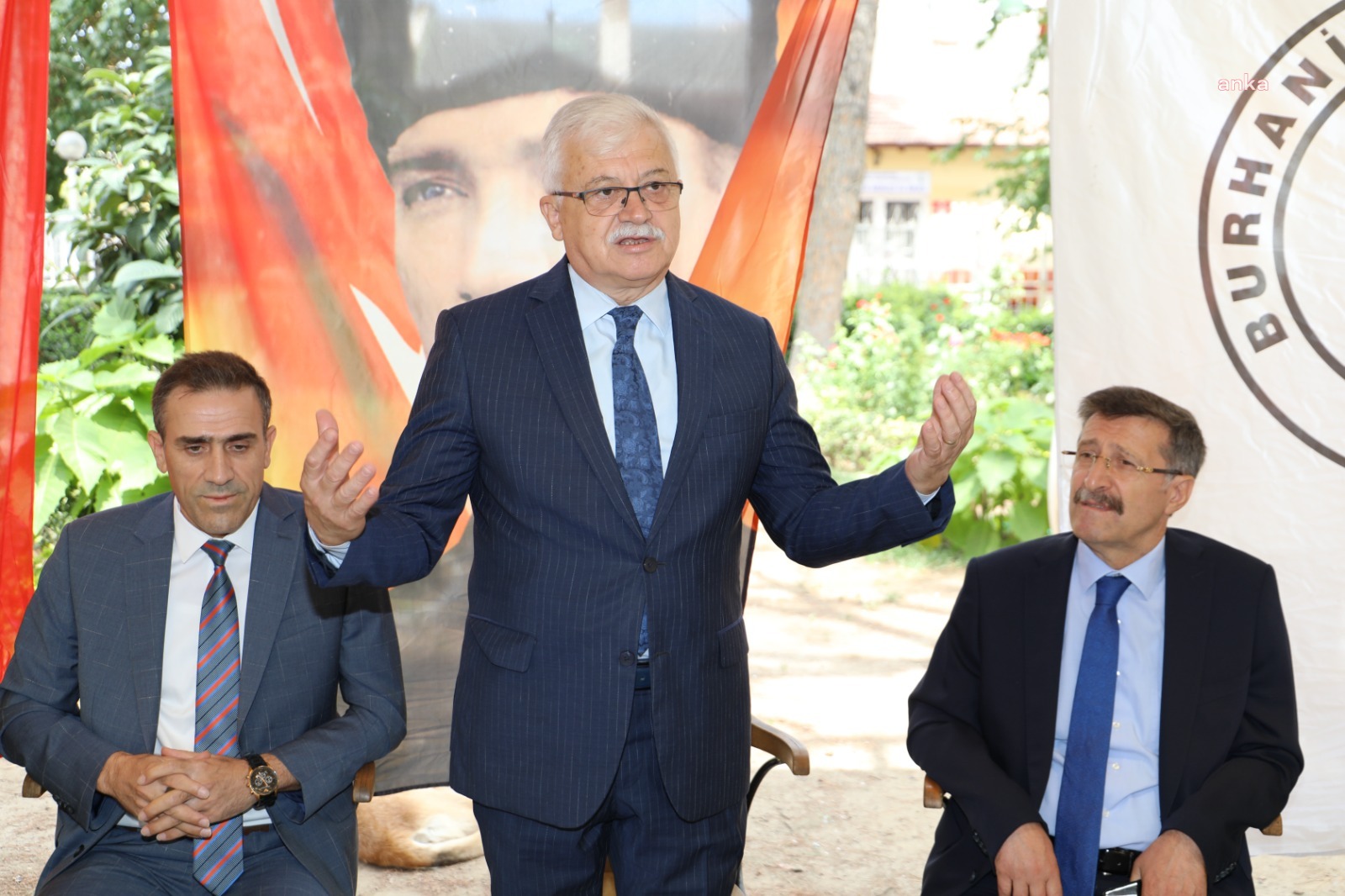 BURHANİYE'DE ŞEHİT MEZARLIKLARI ZİYARET EDİLDİ, HALKLA BAYRAMLAŞMA DÜZENLENDİ