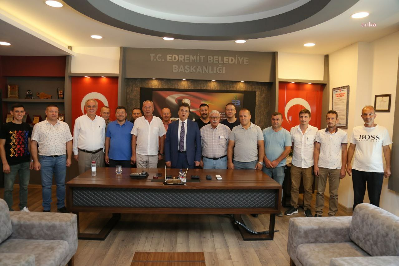 EDREMİT BELEDİYESİ’NDE BAYRAMLAŞMA