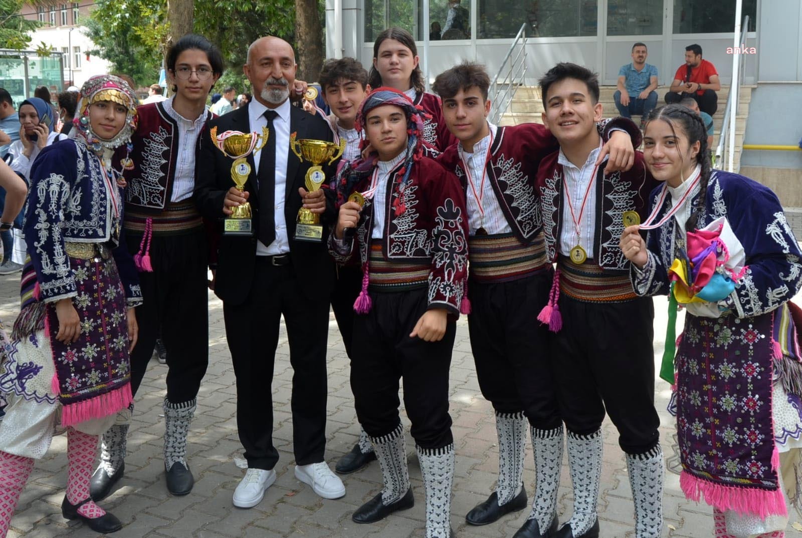 YENİMAHALLE BELEDİYESİ TUBİL HALK DANSLARI TOPLULUĞU, TÜRKİYE ŞAMPİYONASI’NA GİDİYOR