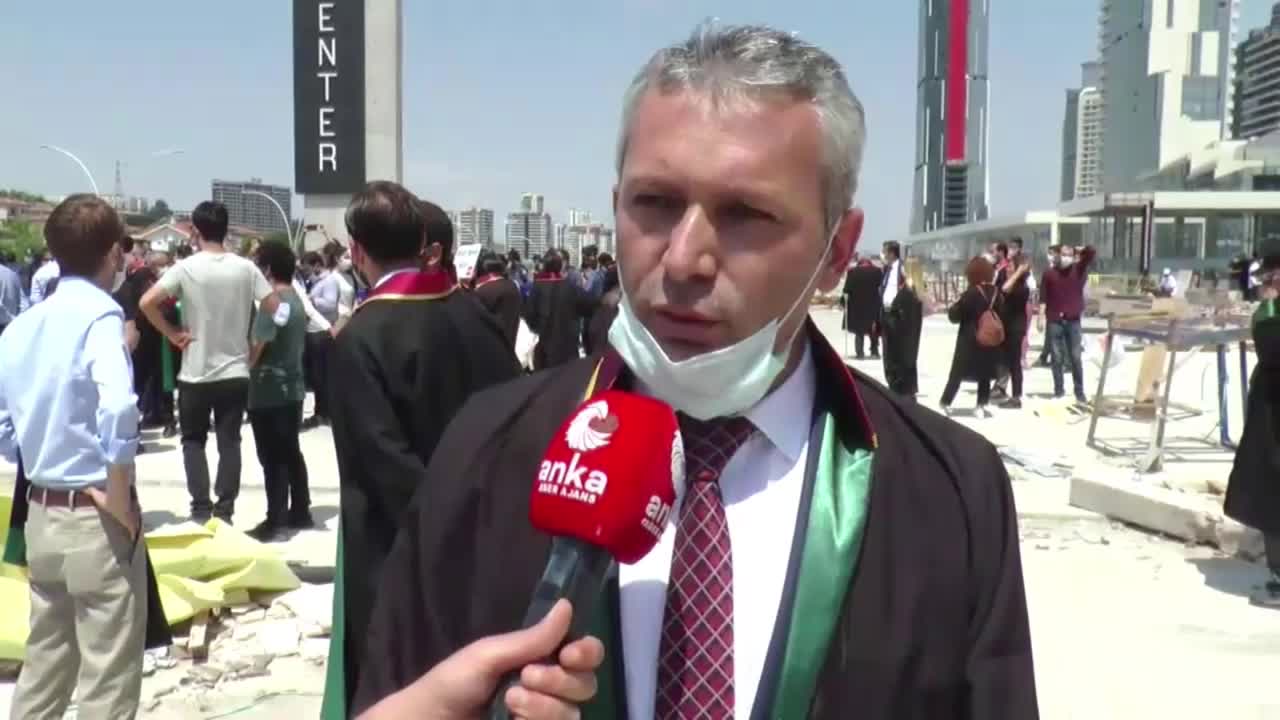 METİN FEYZİOĞLU’NUN 15 BARO BAŞKANIYLA PAYLAŞIMINA TEPKİ: YÜRÜYEN ARKADAŞLARIMIZIN YANINDAYIZ