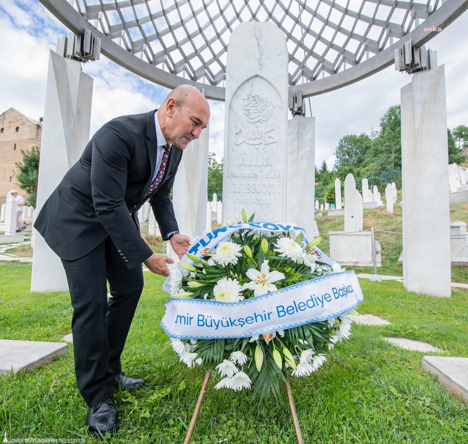 BAŞKAN TUNÇ SOYER, BİLGE KRAL'IN MEZARINI ZİYARET ETTİ