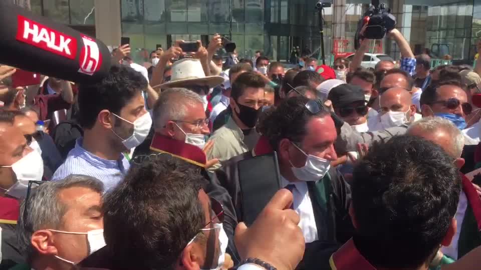 BARO BAŞKANLARININ BEKLEYİŞİNDE GERGİNLİK