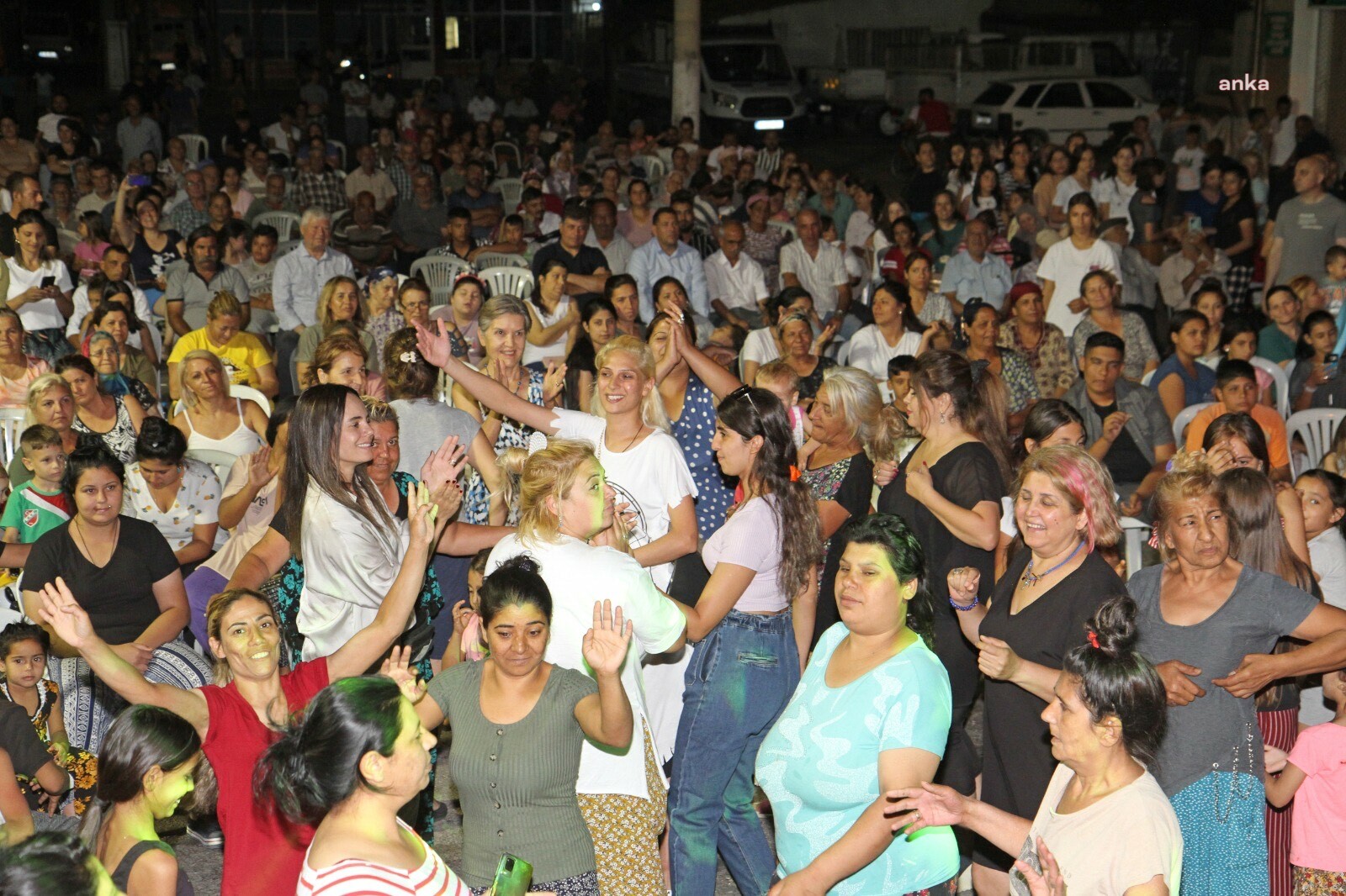 KARŞIYAKA'DA ROMAN COŞKUSU