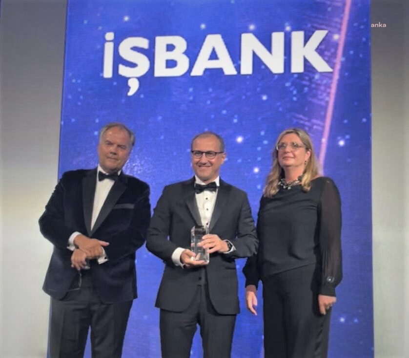 TÜRKİYE İŞ BANKASI ORTA VE DOĞU AVRUPA’NIN EN İYİ DİJİTAL BANKASI OLDU
