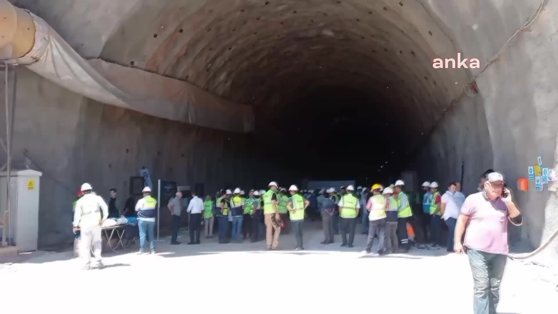 BURSA-BALIKESİR HIZLI TREN HATTI ÜZERİNDEKİ TÜNELİN UCUNDA IŞIK GÖRÜNDÜ