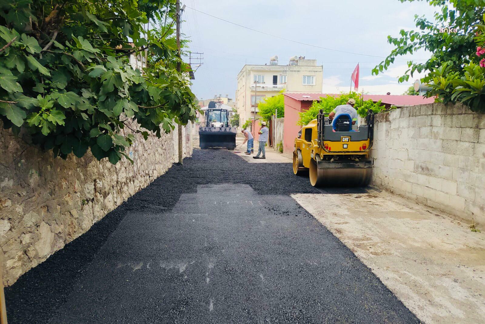 CEYHAN BELEDİYESİ’NİN YOL ÇALIŞMALARI DEVAM EDİYOR