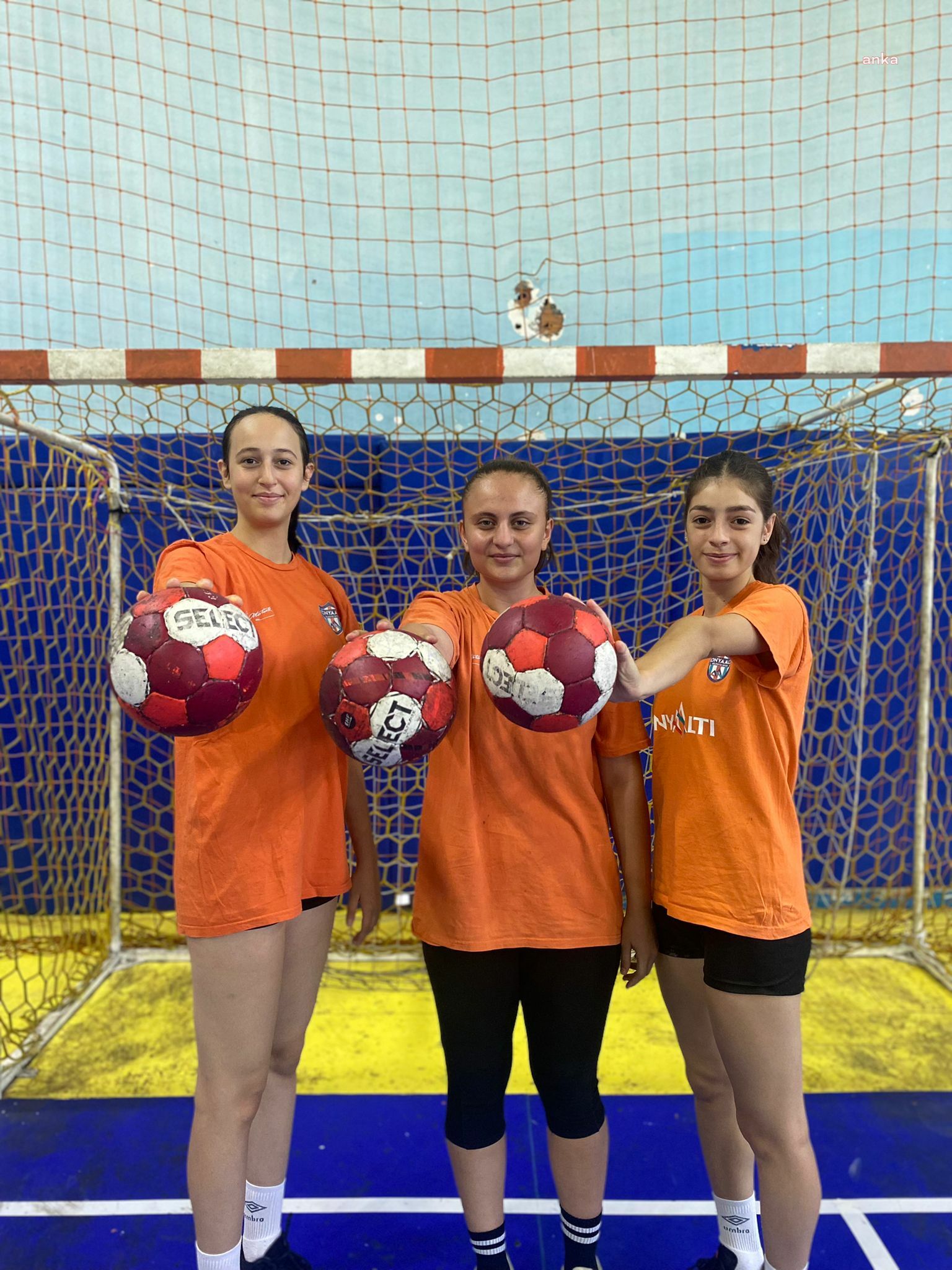 KONYAALTI SPOR KULÜBÜ'NÜN HENTBOL SPORCULARINA DAVET