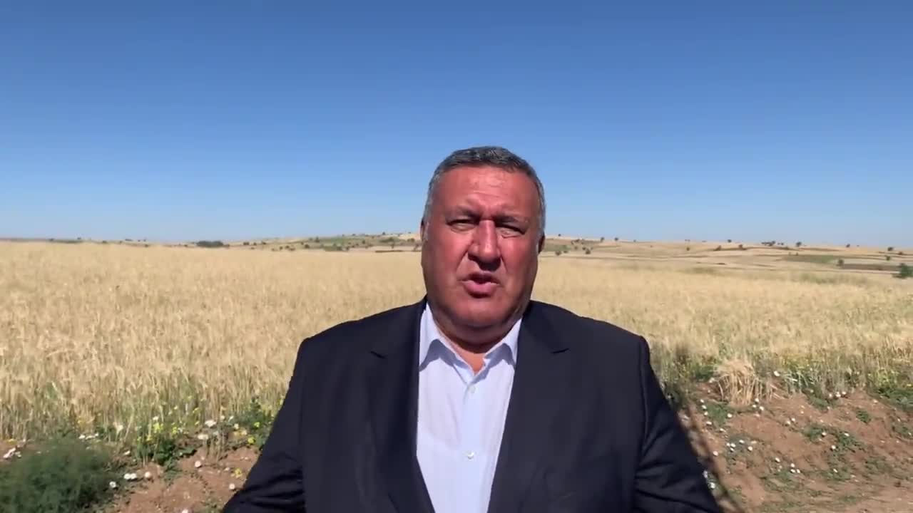 ÖMER FETHİ GÜRER: “BİTKİSEL ZARARLILARLA MÜCADELE ARTIRILMALI VE BİLİNÇLİ TARIMA YÖNELİK ÇALIŞMALAR DA GENİŞLETİLMELİDİR”