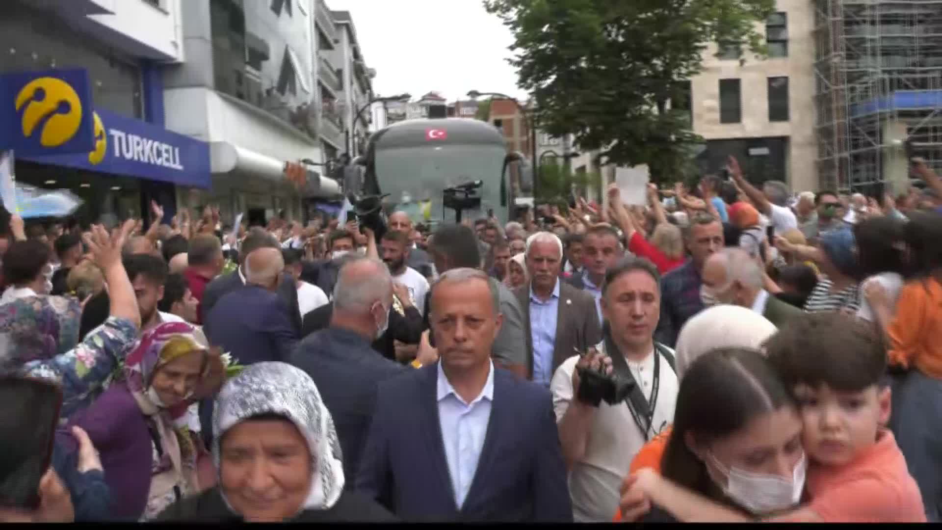 GİRESUNLU ESNAFIN AKŞENER'DEN TALEBİ: “YOLSUZLUK, HIRSIZLIK YAPAN VARSA ONLARDAN HESAP SORULMASINI İSTERİZ”