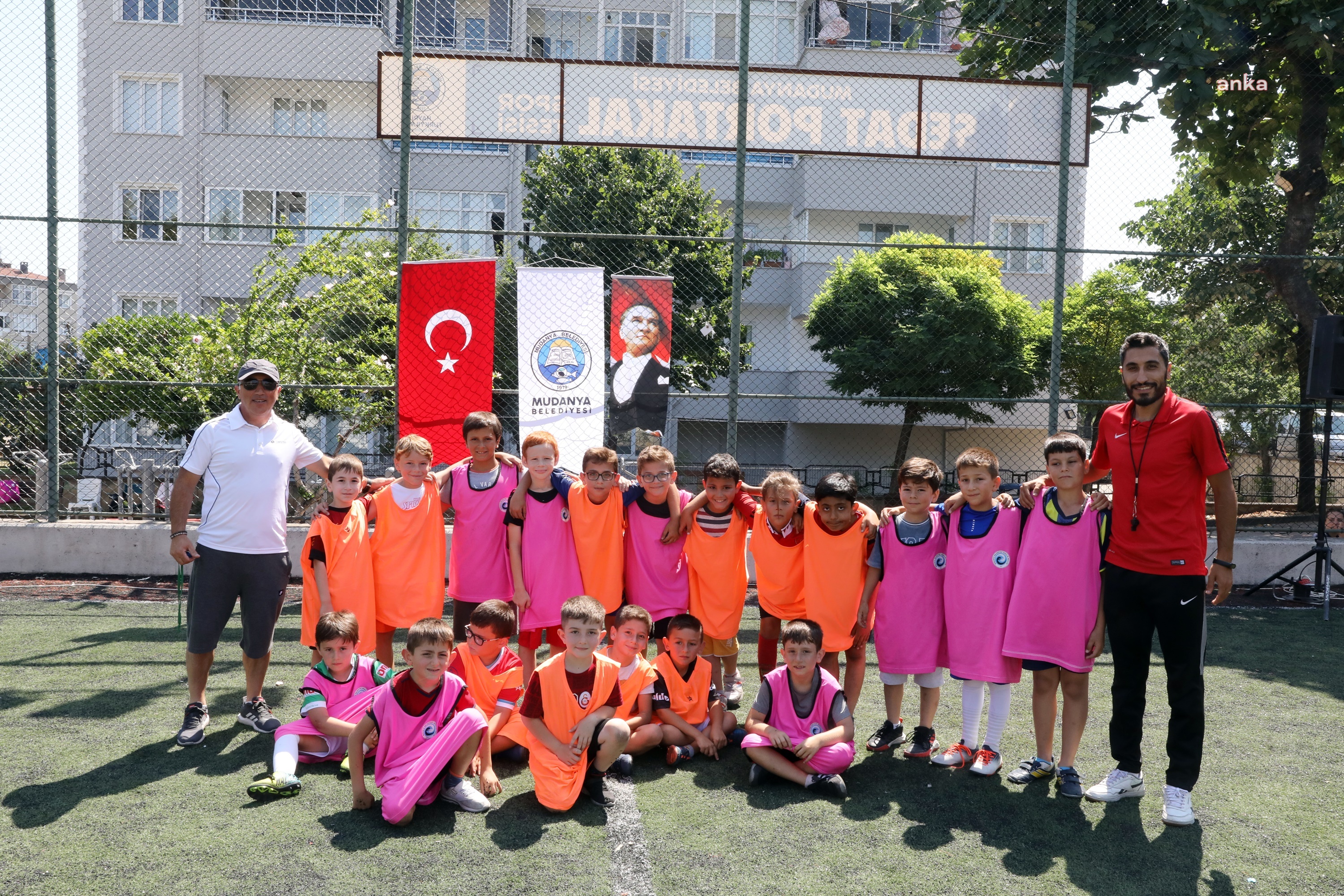 MUDANYA YAZ SPOR OKULLARI'NDA SERTİFİKA SEVİNCİ