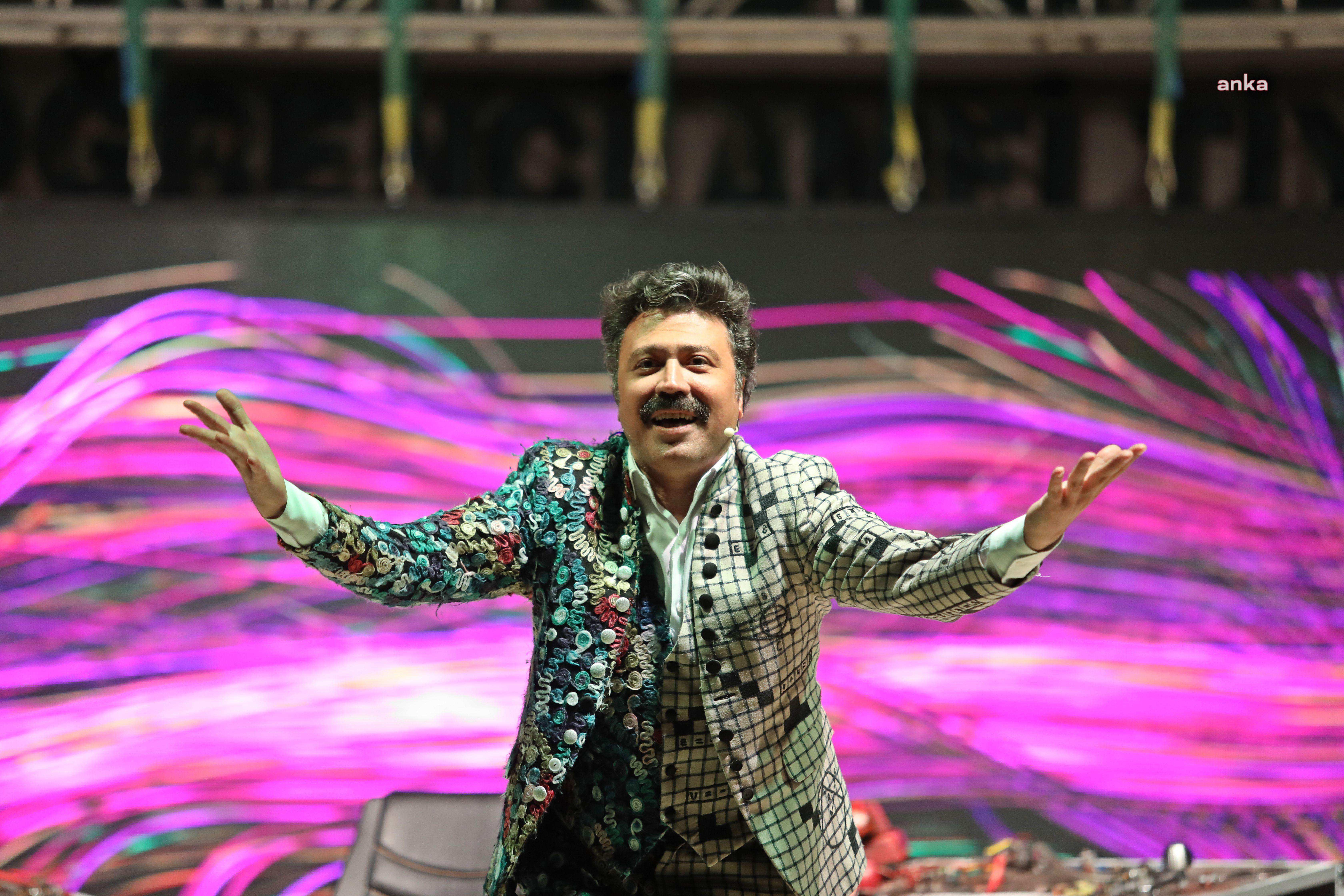 'BÜLENT BEYİN HİKAYESİ' AKHİSARLI TİYATROSEVERLERLE BULUŞTU