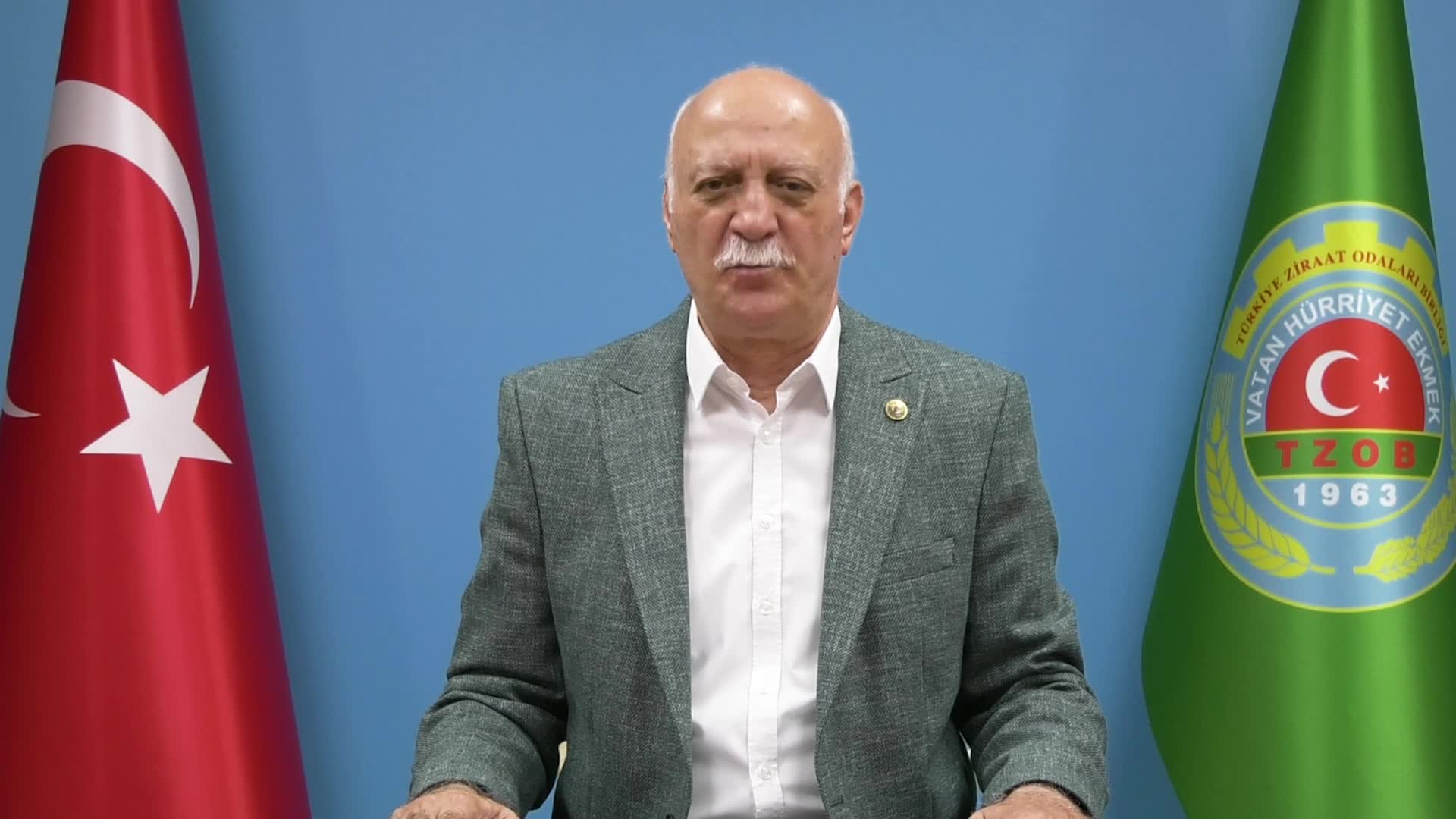 TZOB BAŞKANI BAYRAKTAR, ÜRETİCİLERİ ANIZ YAKMAYA KARŞI UYARDI: "TOPRAK VERİMLİLİĞİNE CİDDİ ZARARLAR VERİYOR"