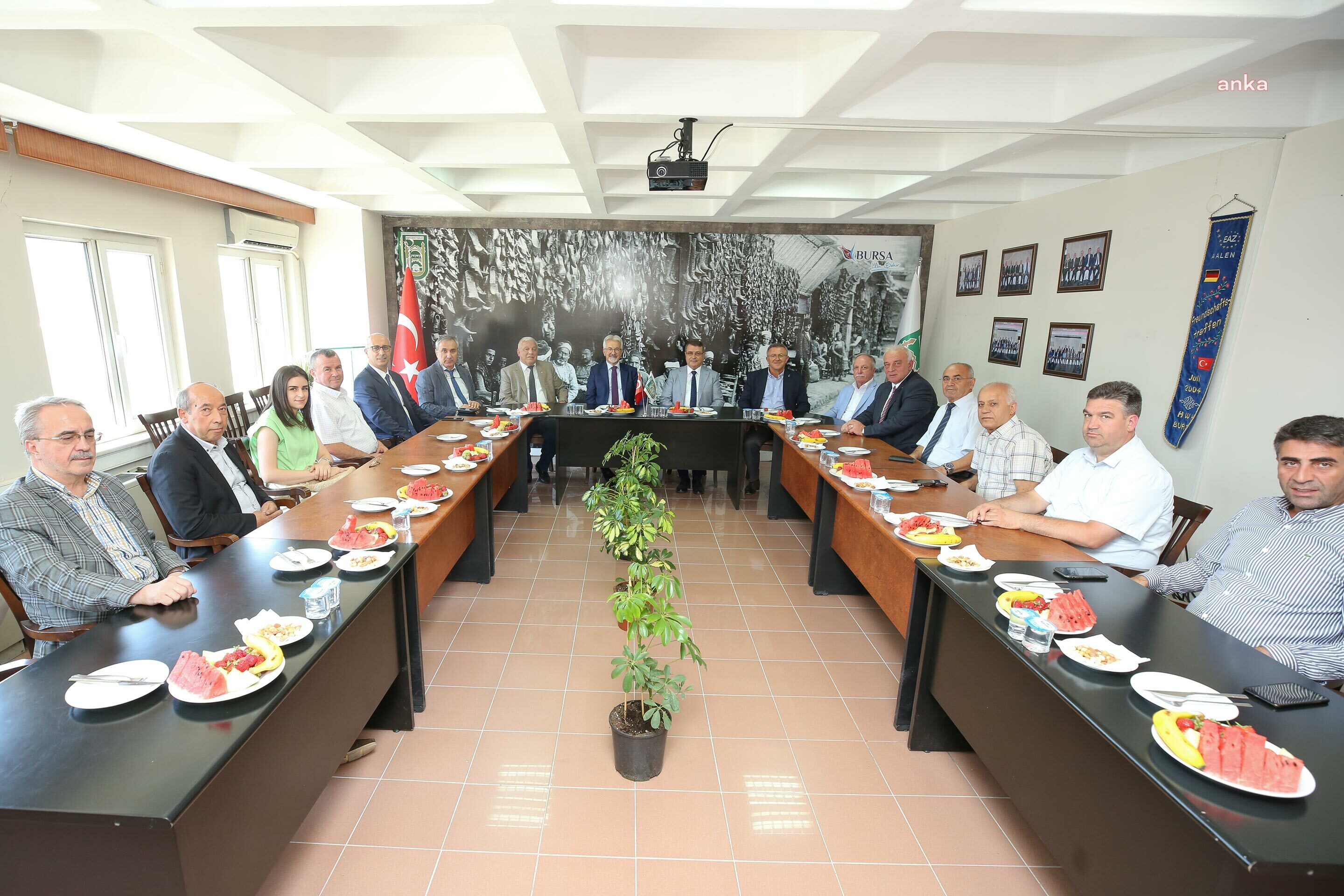 NİLÜFER BELEDİYE BAŞKANI ERDEM, BESOB’UN YENİ YÖNETİMİNİ ZİYARET ETTİ