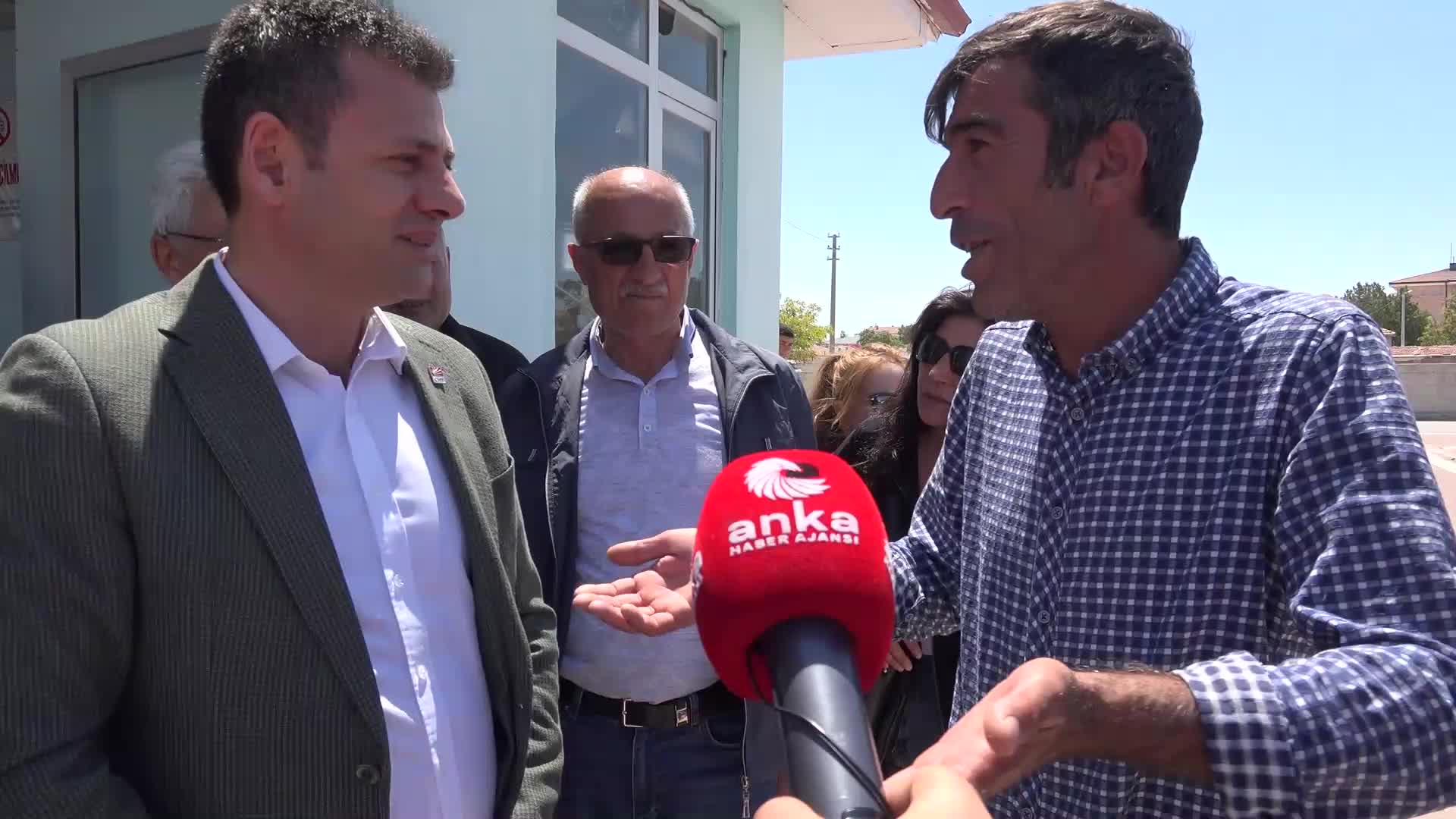 AKSARAY ESKİLLİ PAZAR ESNAFI: "AÇ KALACAĞIZ, NE YAPAYIM HIRSIZLIK MI YAPAYIM?"
