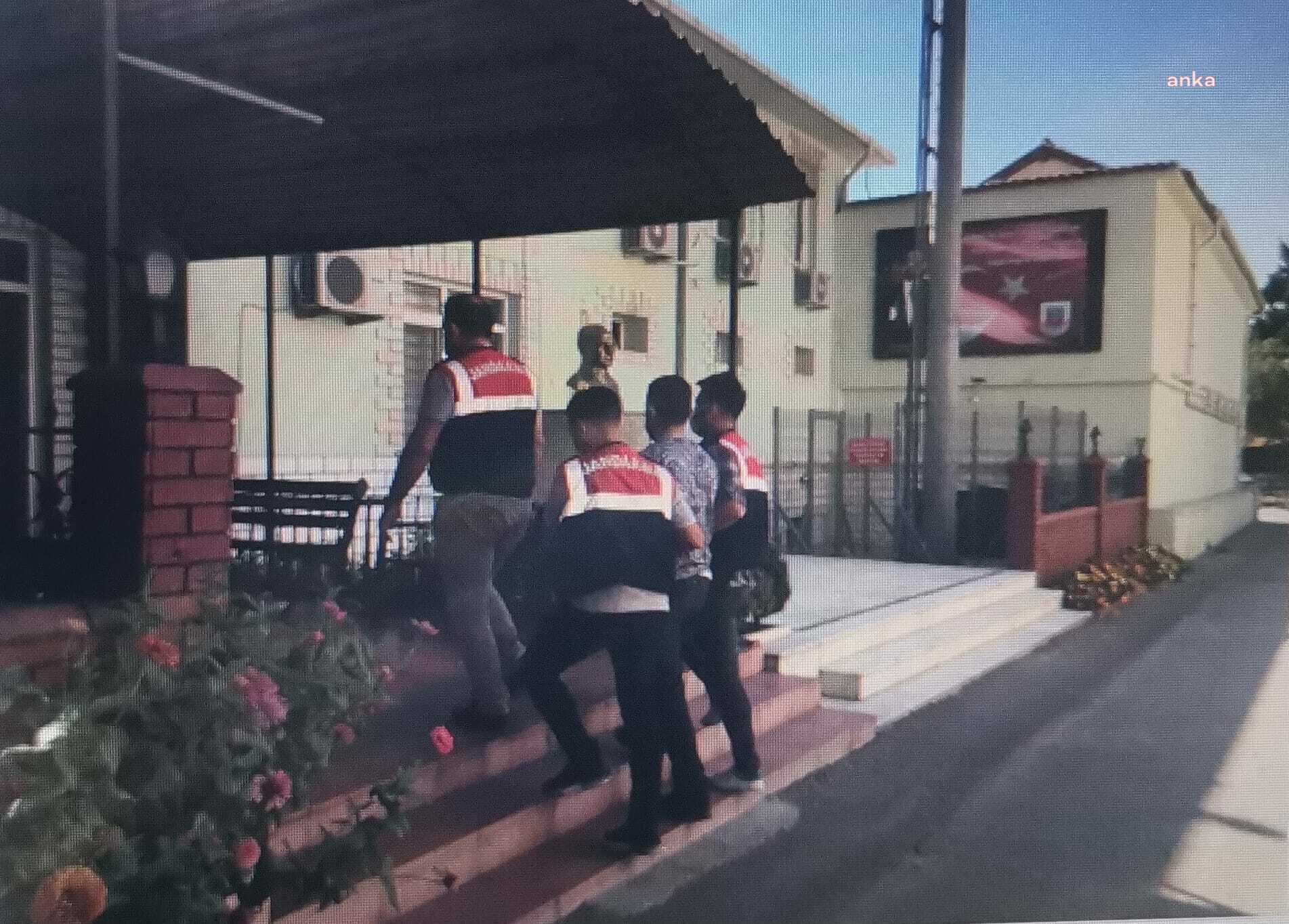 İZMİR'DE IŞİD OPERASYONU: 2 KİŞİ GÖZALTINA ALINDI