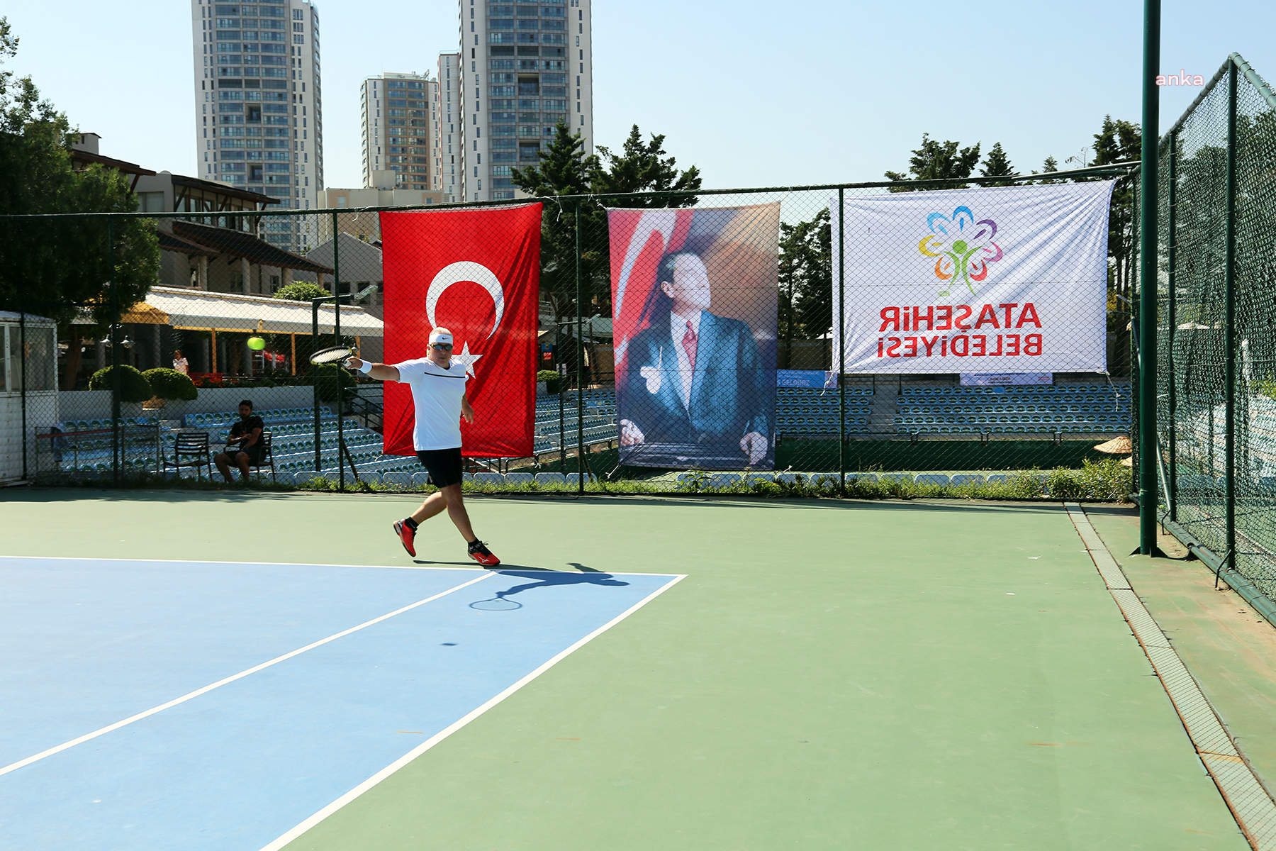 ULUSLARARASI ATAŞEHİR BELEDİYE BAŞKANLIĞI TENİS TURNUVASI BAŞLADI
