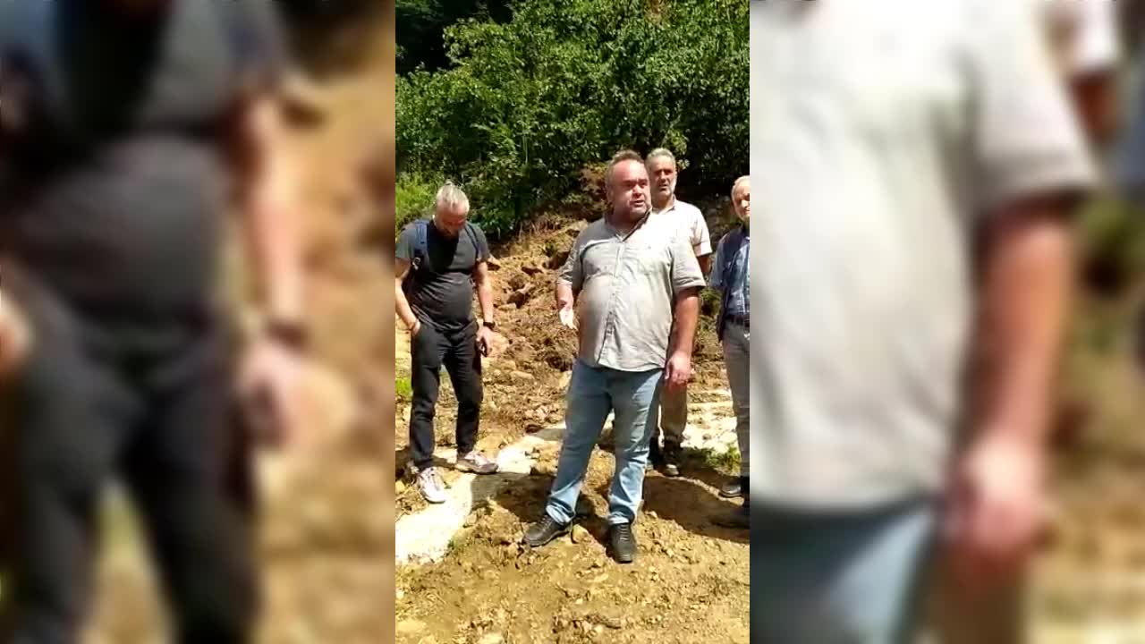 ORDU’NUN MAHMATLI MAHALLESİNDE 5 GÜNDÜR SÜREN SEL MAĞDURİYETİ: “İLAÇLARIMIZ, GIDAMIZ, HAYVANLARIMIZIN YİYECEĞİ BİTTİ, YOLUN AÇILMASINI İSTİYORUZ”