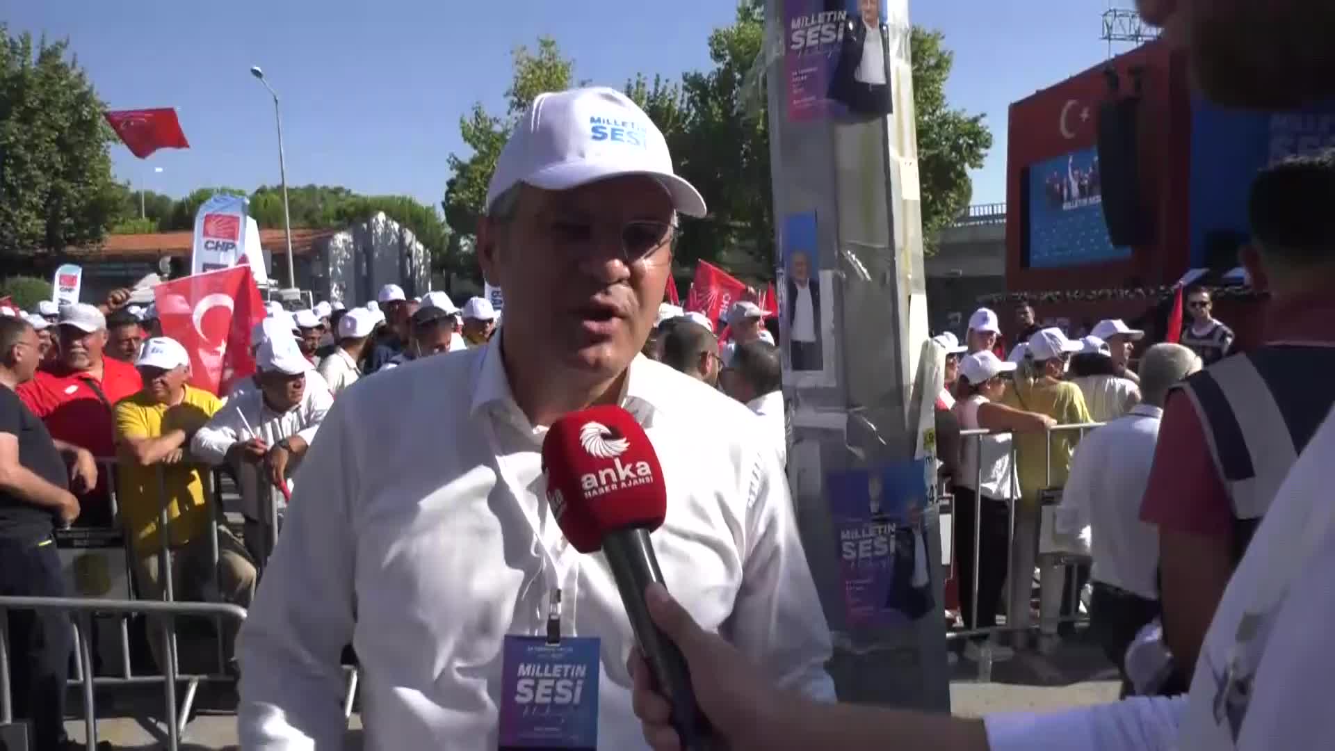 “MİLLETİN SESİ MİTİNGİ” BALIKESİR’DE. OĞUZ KAAN SALICI: KUVAYI MİLLİYE MEYDANI LOZAN’LA SORUNU OLANLARA MESAJDIR