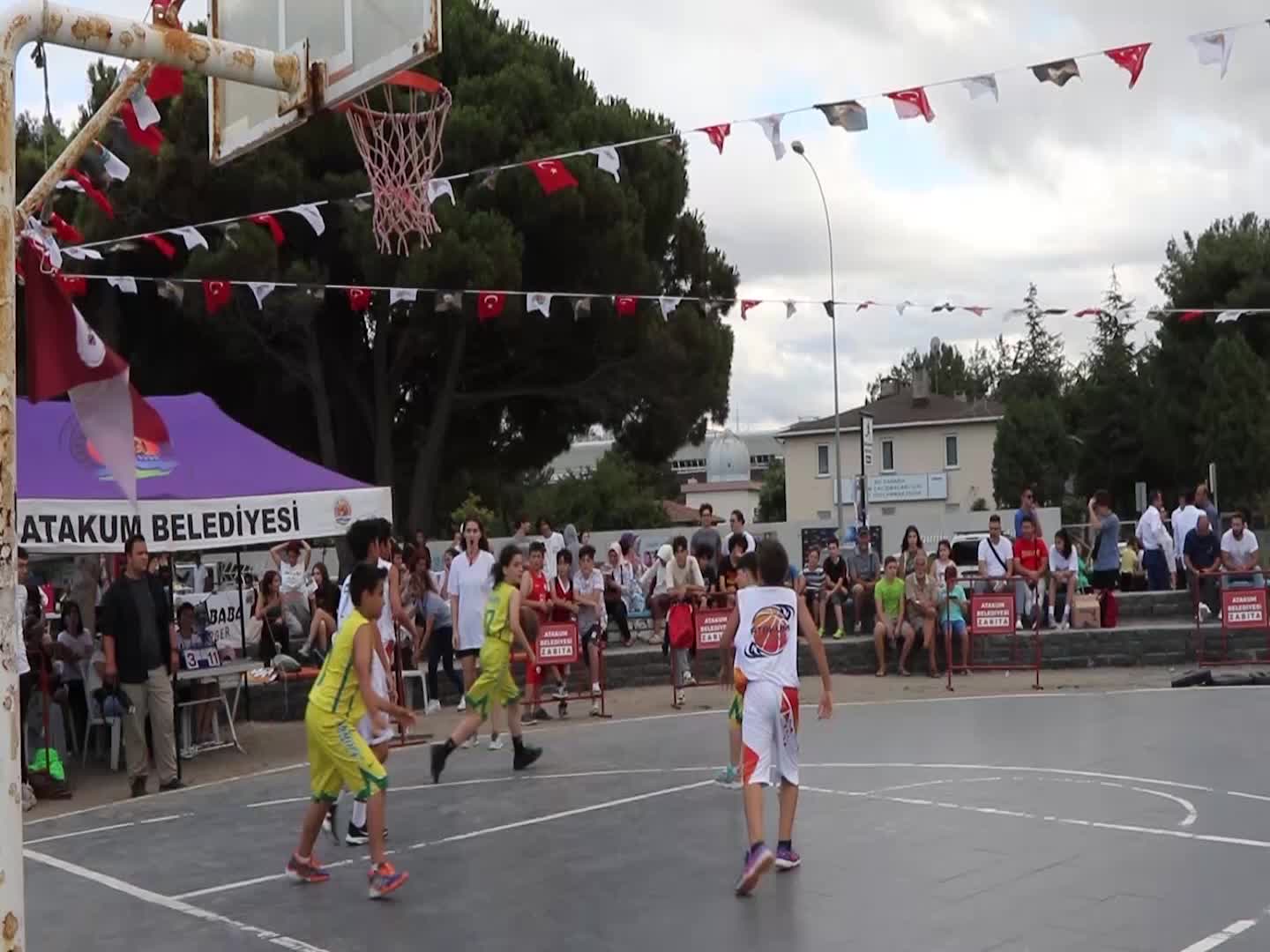 ATAKUM'DA BASKETBOL VE VOLEYBOL TURNUVALARI DÜZENLENDİ