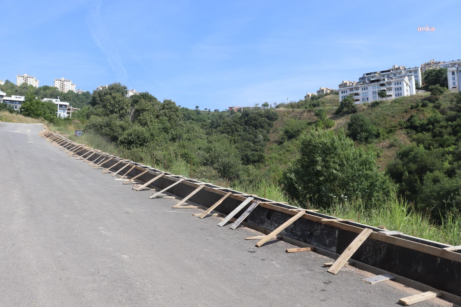 GÜNDOĞDU’NUN YOLLARINA BETON PARAPET YAPILIYOR