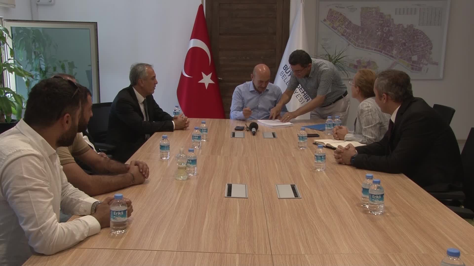 BAŞKAN SOYER, GAZİEMİR’DE KENTSEL DÖNÜŞÜMÜN İKİNCİ ETABINI BAŞLATACAK İMZAYI ATTI