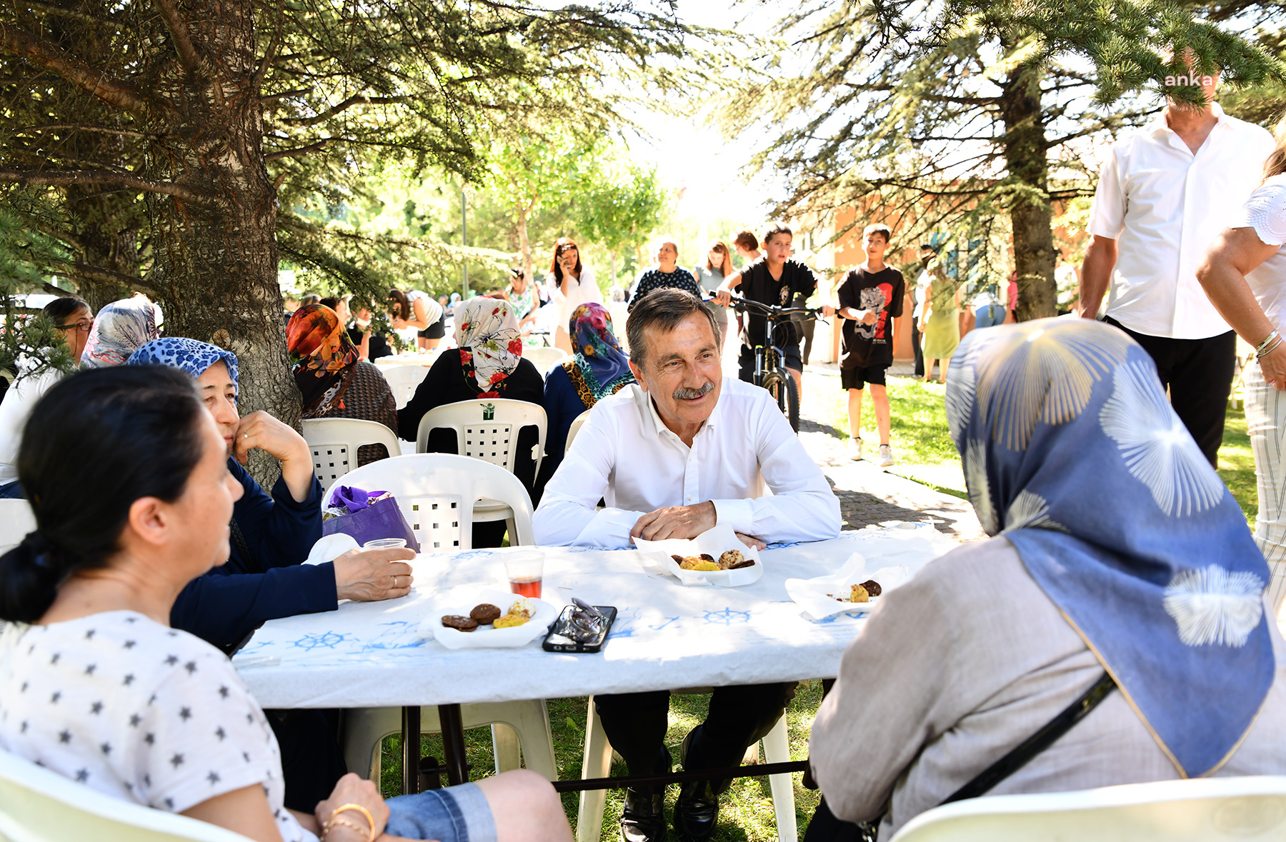 TEPEBAŞI BELEDİYE BAŞKANI ATAÇ, VATANDAŞLA BİR ARAYA GELDİ