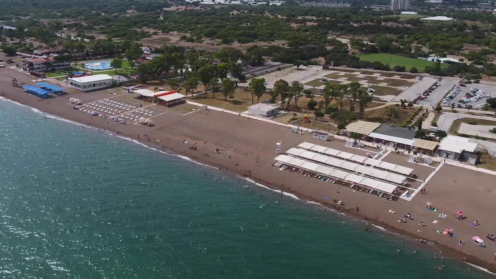 EKDAĞ LARA PLAJI'NDA TEDBİRLİ DENİZ KEYFİ