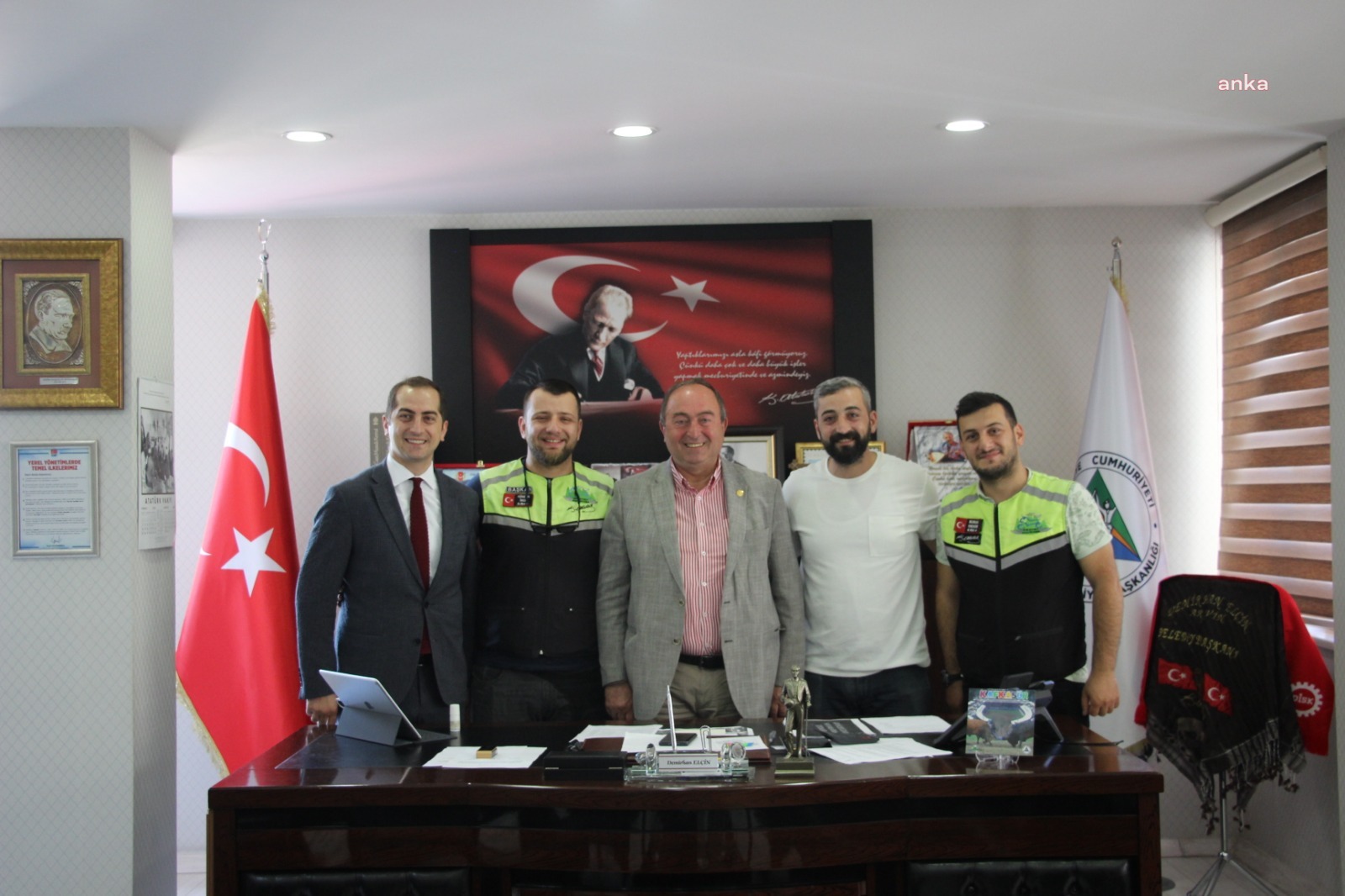 MOTOSİKLET KULUBÜ'NDEN ARTVİN BELEDİYE BAŞKANI ELÇİN'E ZİYARET