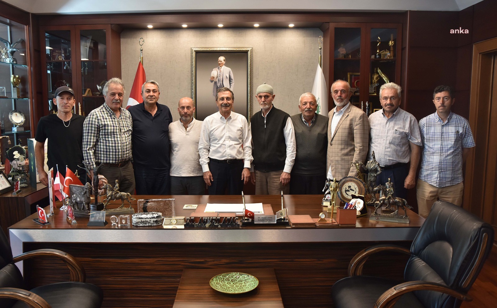 FEVZİ ÇAKMAK MAHALLE SAKİNLERİNDEN TEPEBAŞI BELEDİYE BAŞKANI ATAÇ’A ZİYARET