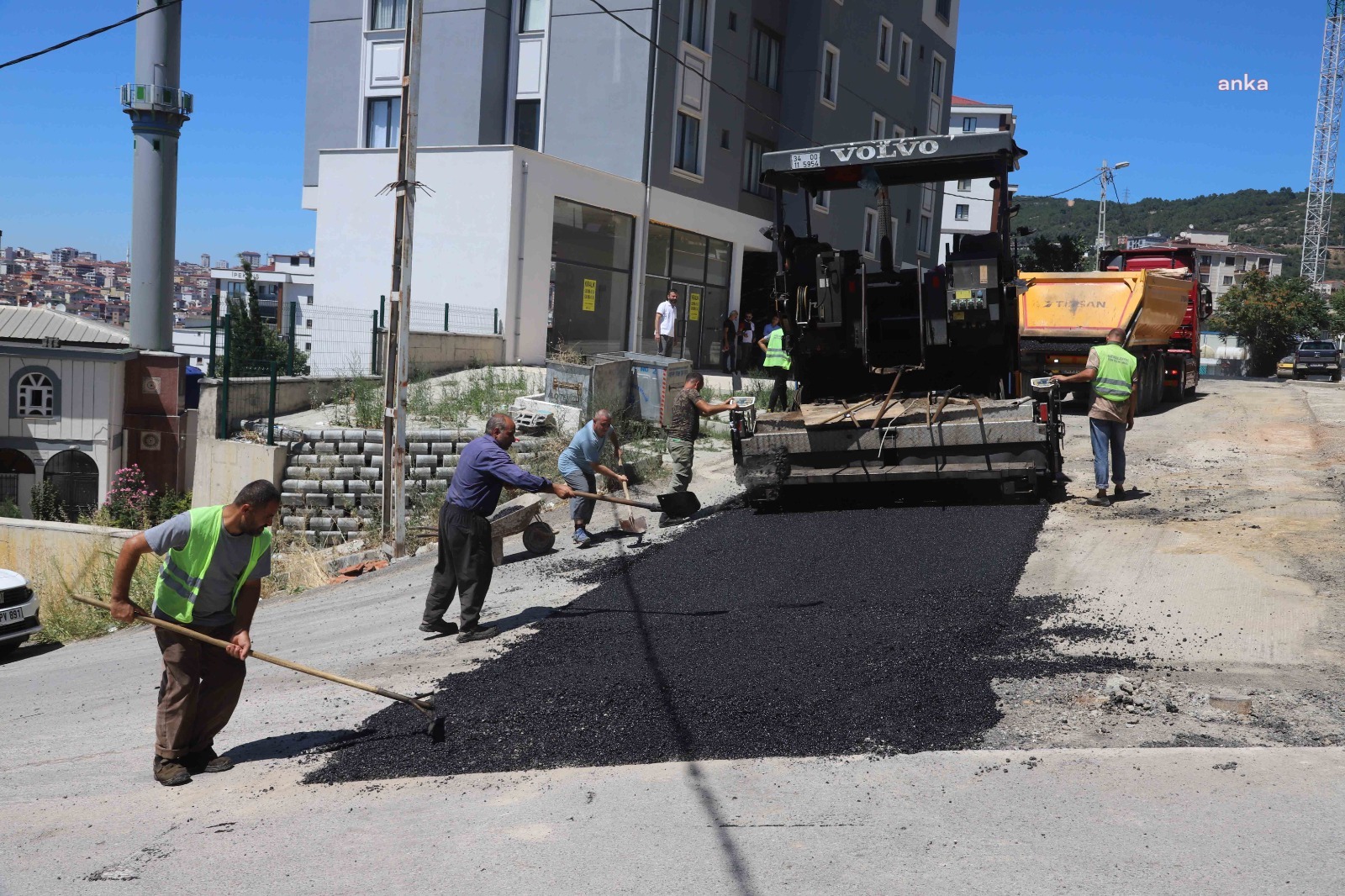 KARTAL’DA ASFALTLAMA ÇALIŞMALARI DEVAM EDİYOR