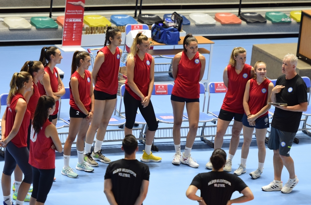 NİLÜFER BELEDİYESPOR YENİ ANTRENÖRLE SEZONU AÇTI