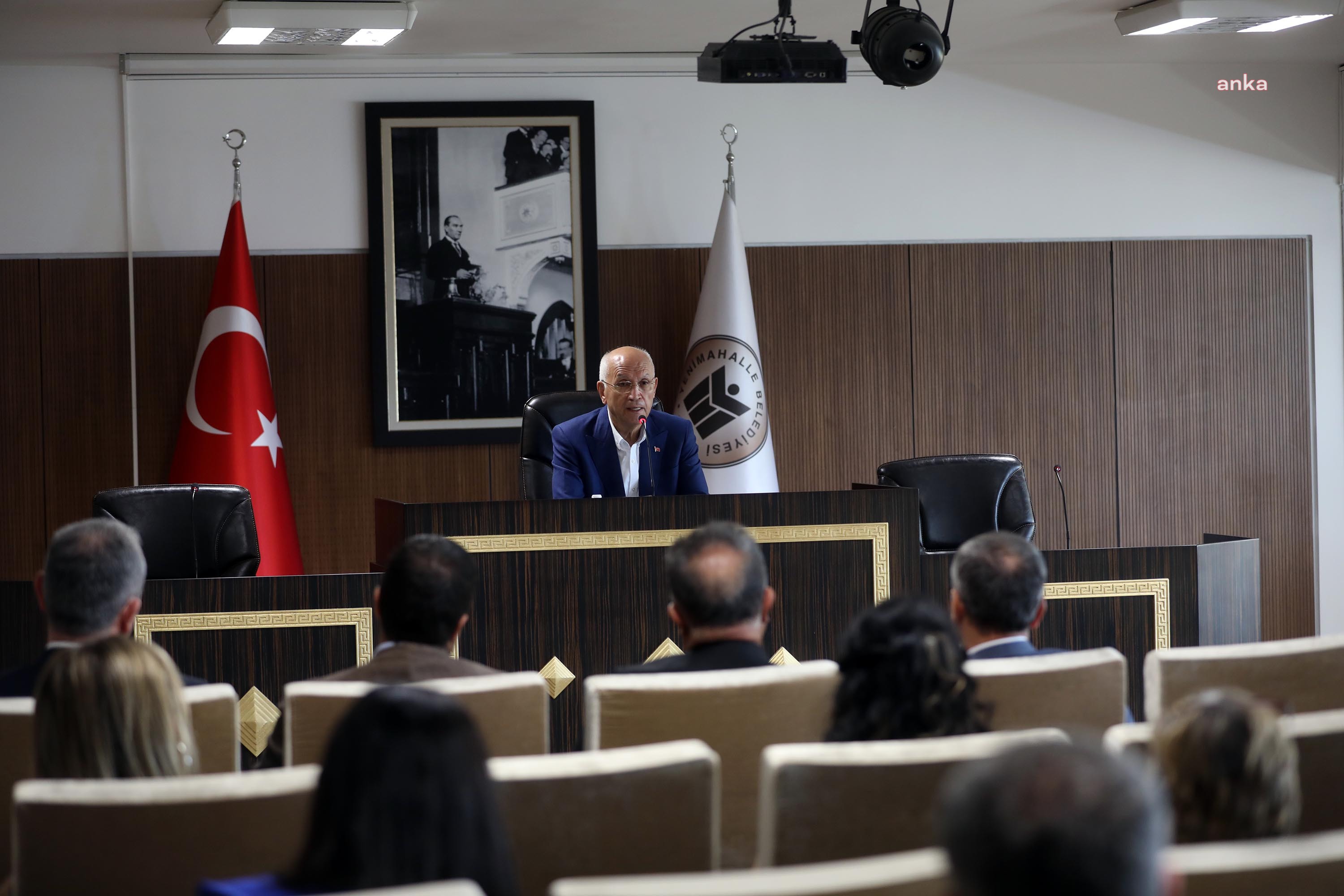 YENİMAHALLE BELEDİYE BAŞKANI YAŞAR, BÜROKRATLARINA ETKİLİ HİZMET TALİMATI VERDİ