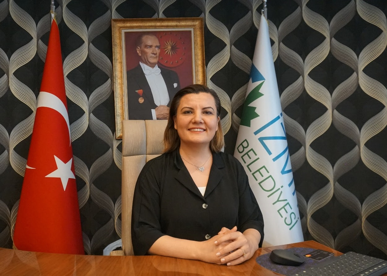 İZMİT BELEDİYE BAŞKANI HÜRRİYET, YKS'YE GİRECEK GENÇLERE BAŞARILAR DİLEDİ