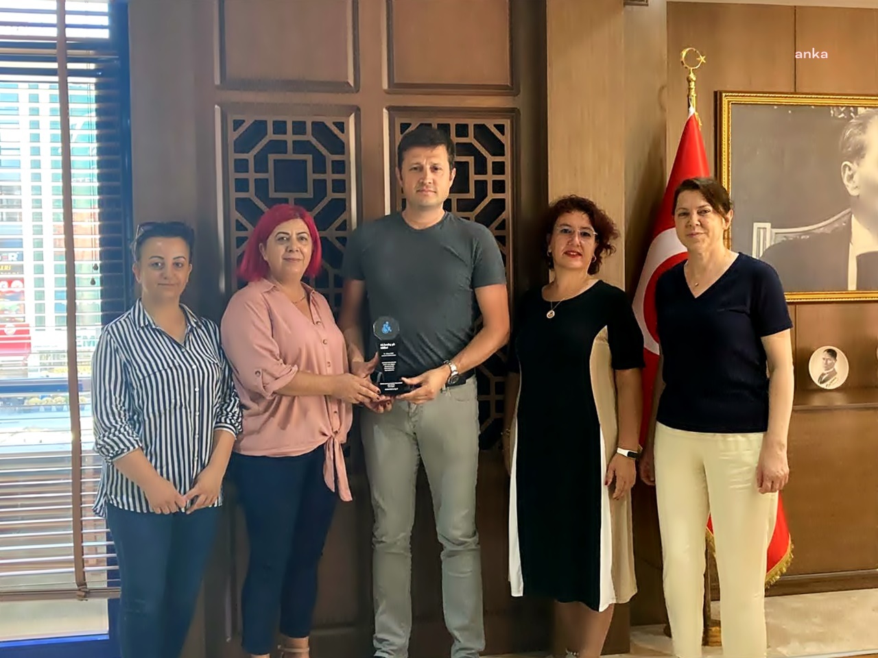ÇERKEZKÖY’E ‘ENGELLİ DOSTU BELEDİYE’ ÖDÜLÜ