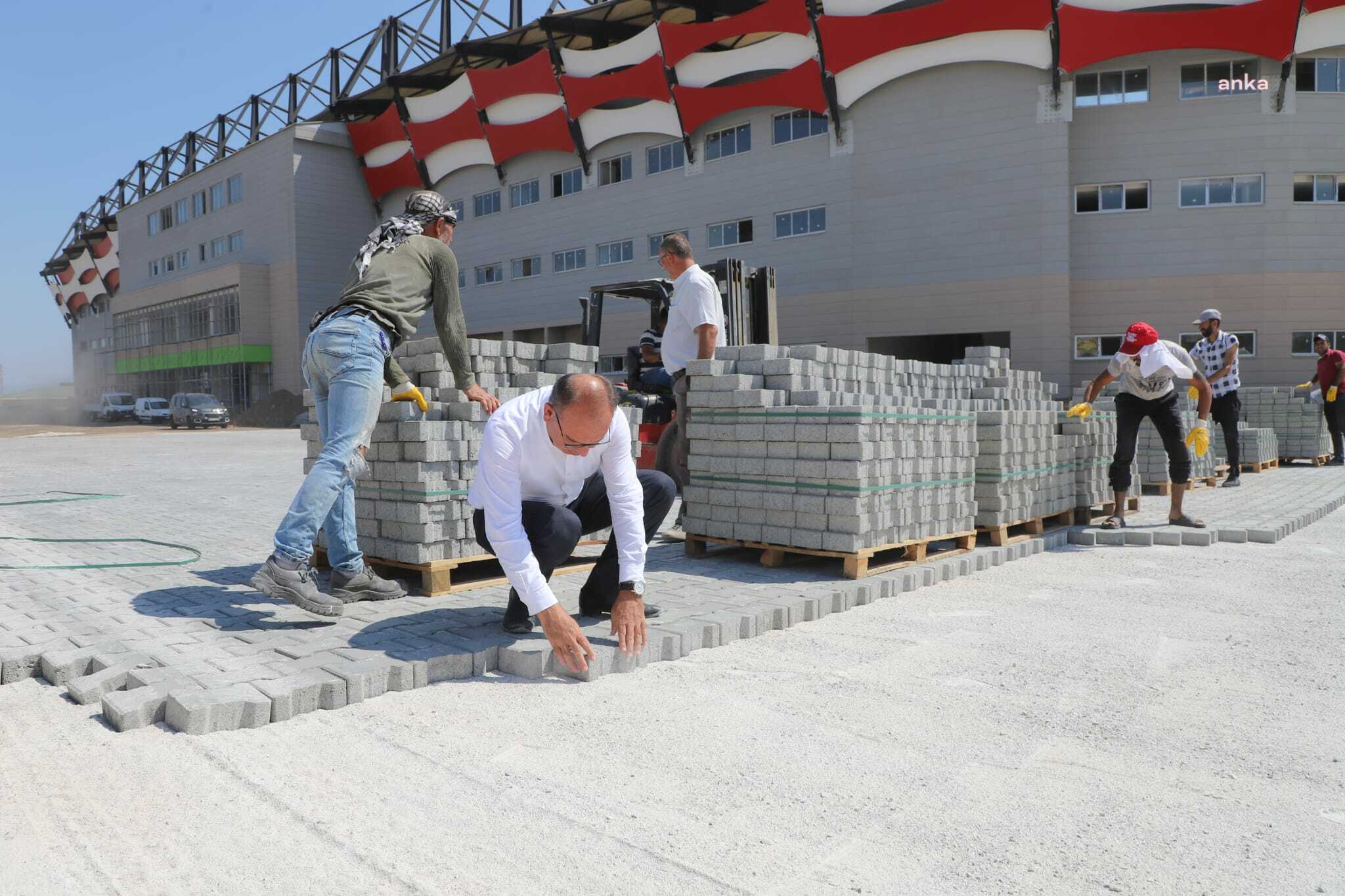 BAŞKAN ÇETİN AKIN: “TURGUTLU STADYUMU’NDA SONA YAKLAŞIYORUZ”