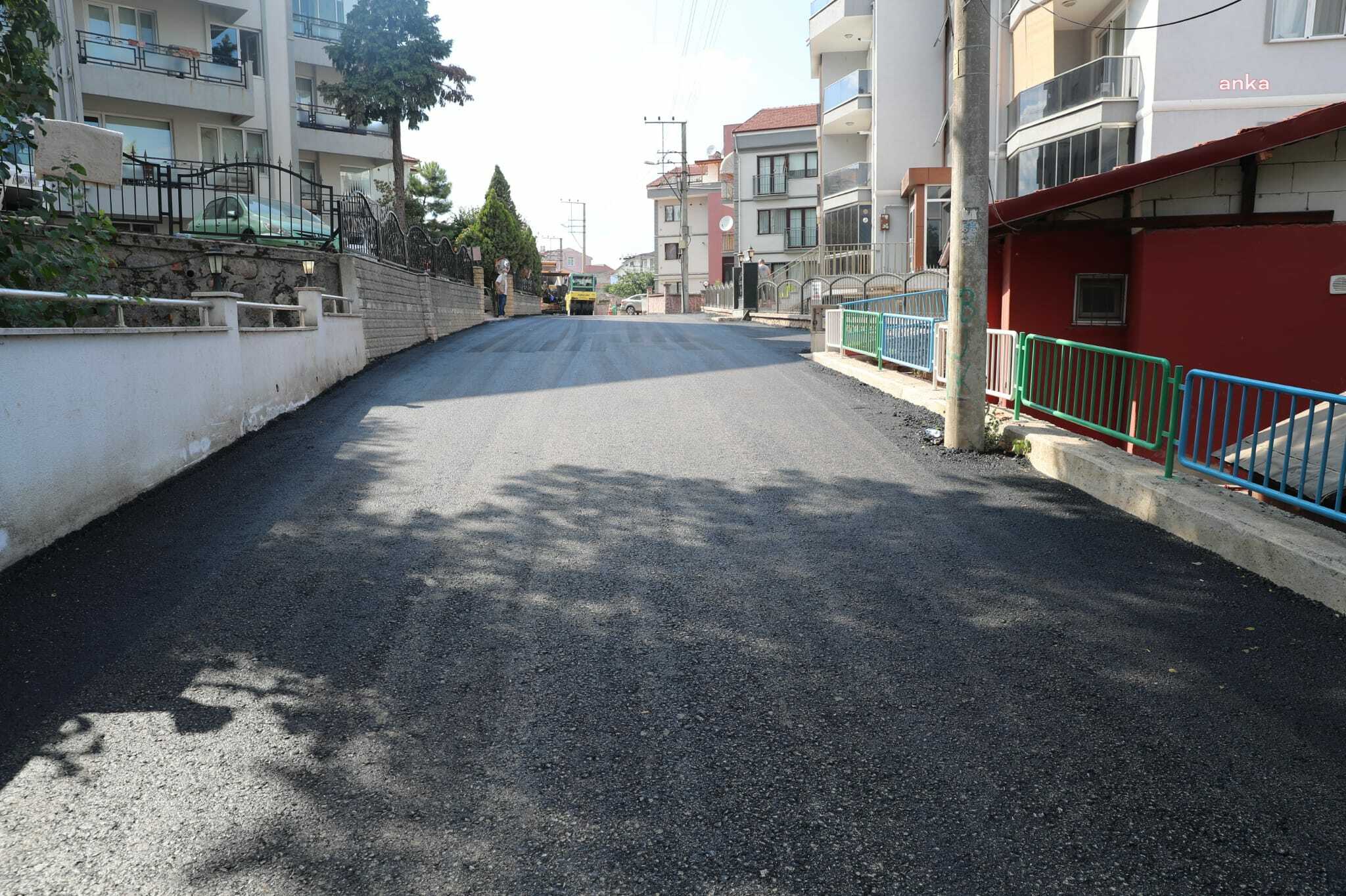 BAŞKAN HÜRRİYET, ŞİRİNTEPE'DE ASFALT ÇALIŞMALARINI İNCELEDİ